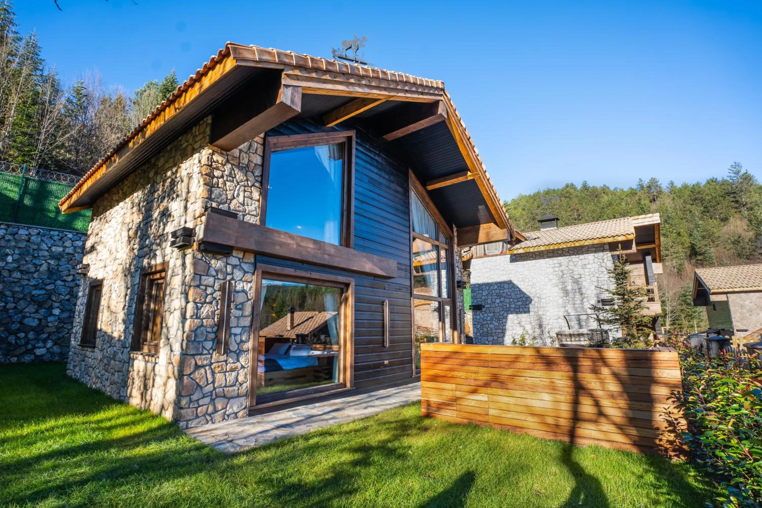 Bİ ABANT MASALI VİLLAGE HOTEL