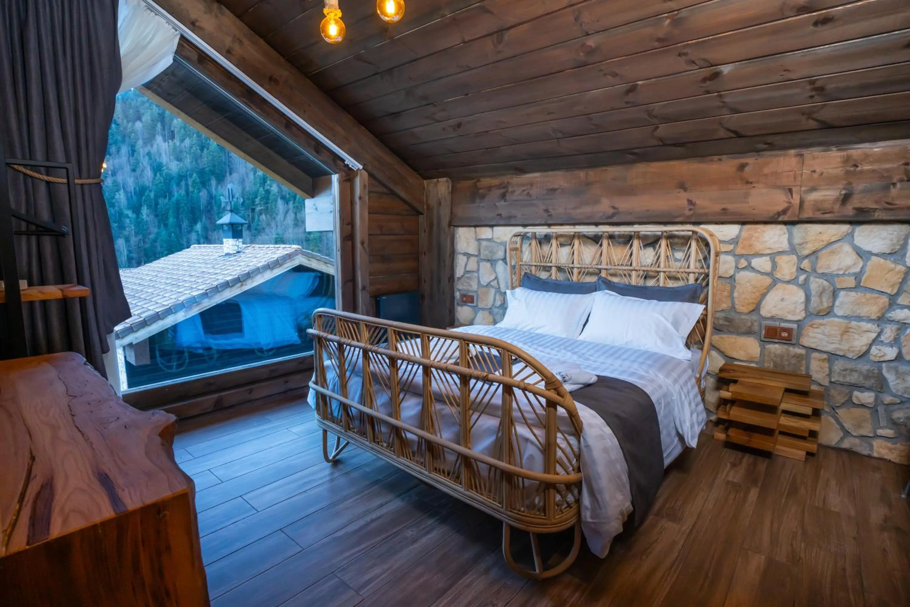 Bed in Bİ ABANT MASALI VİLLAGE HOTEL