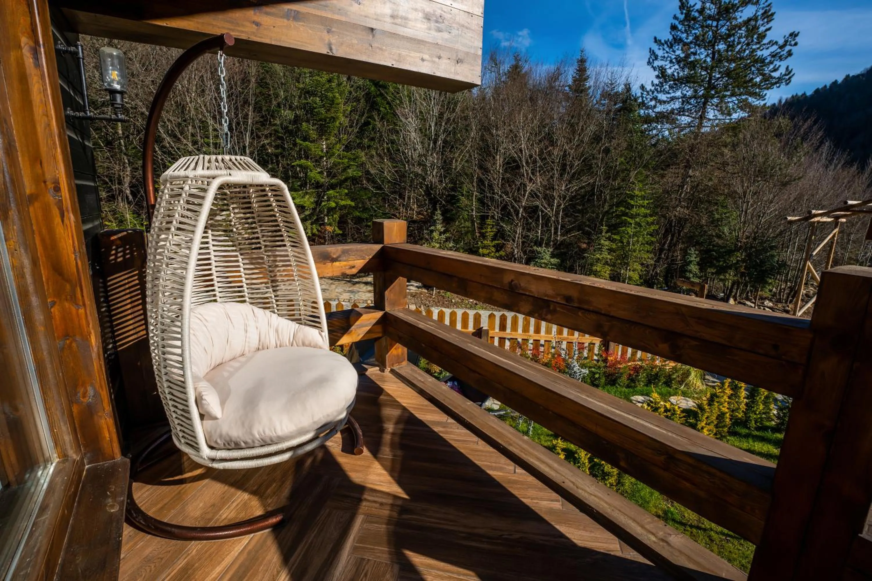 Bİ ABANT MASALI VİLLAGE HOTEL