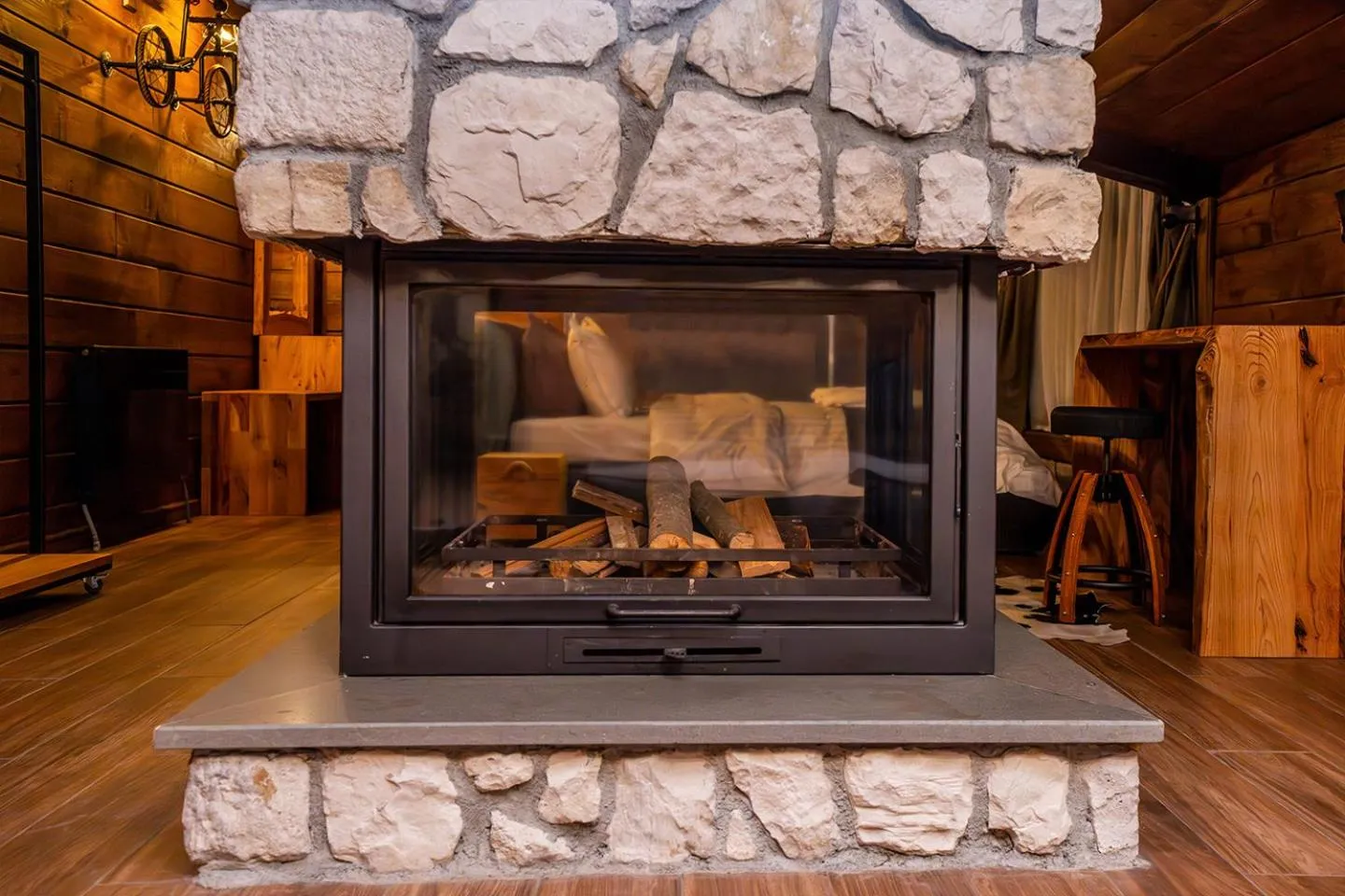 flat iron in Bİ ABANT MASALI VİLLAGE HOTEL