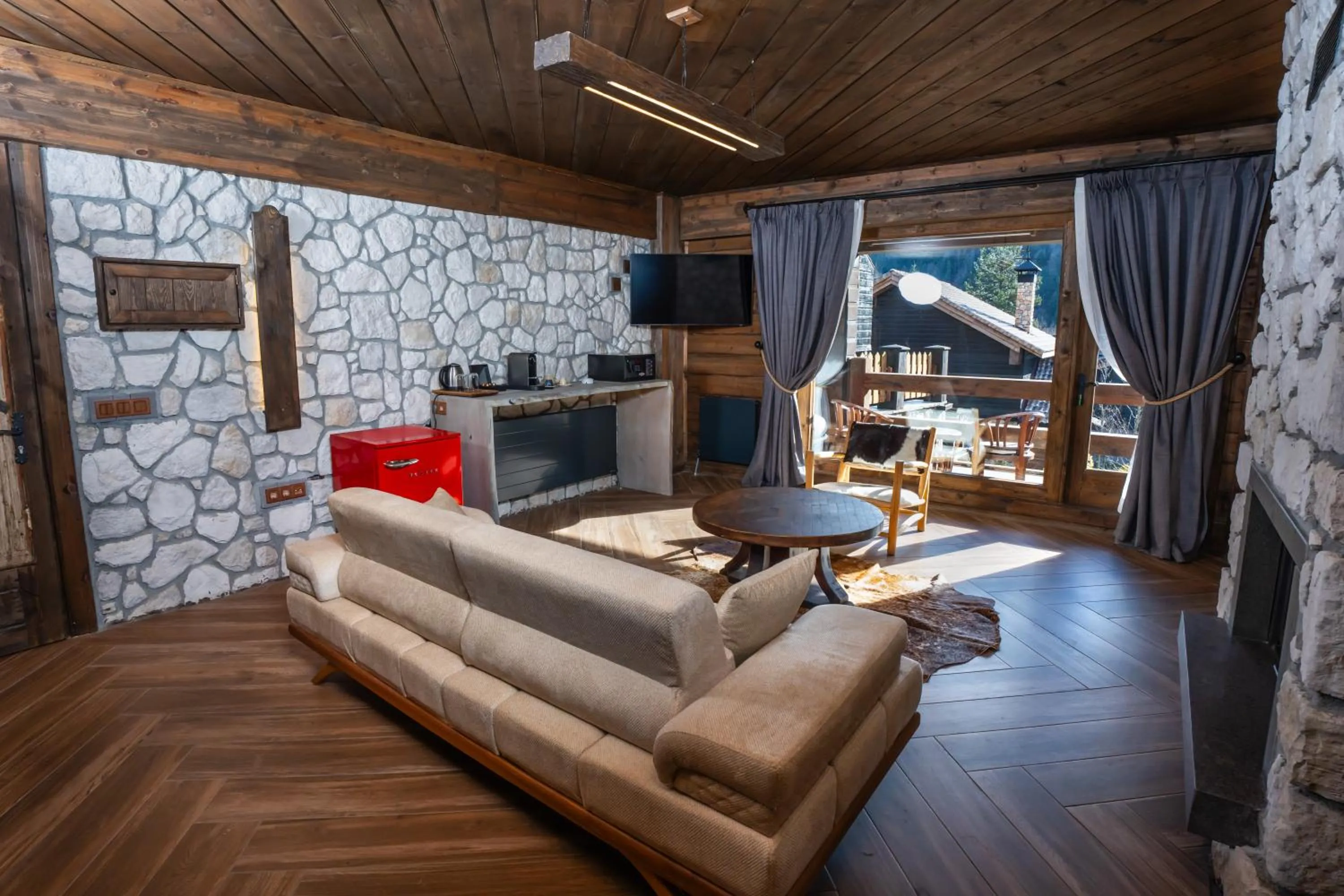 Bİ ABANT MASALI VİLLAGE HOTEL