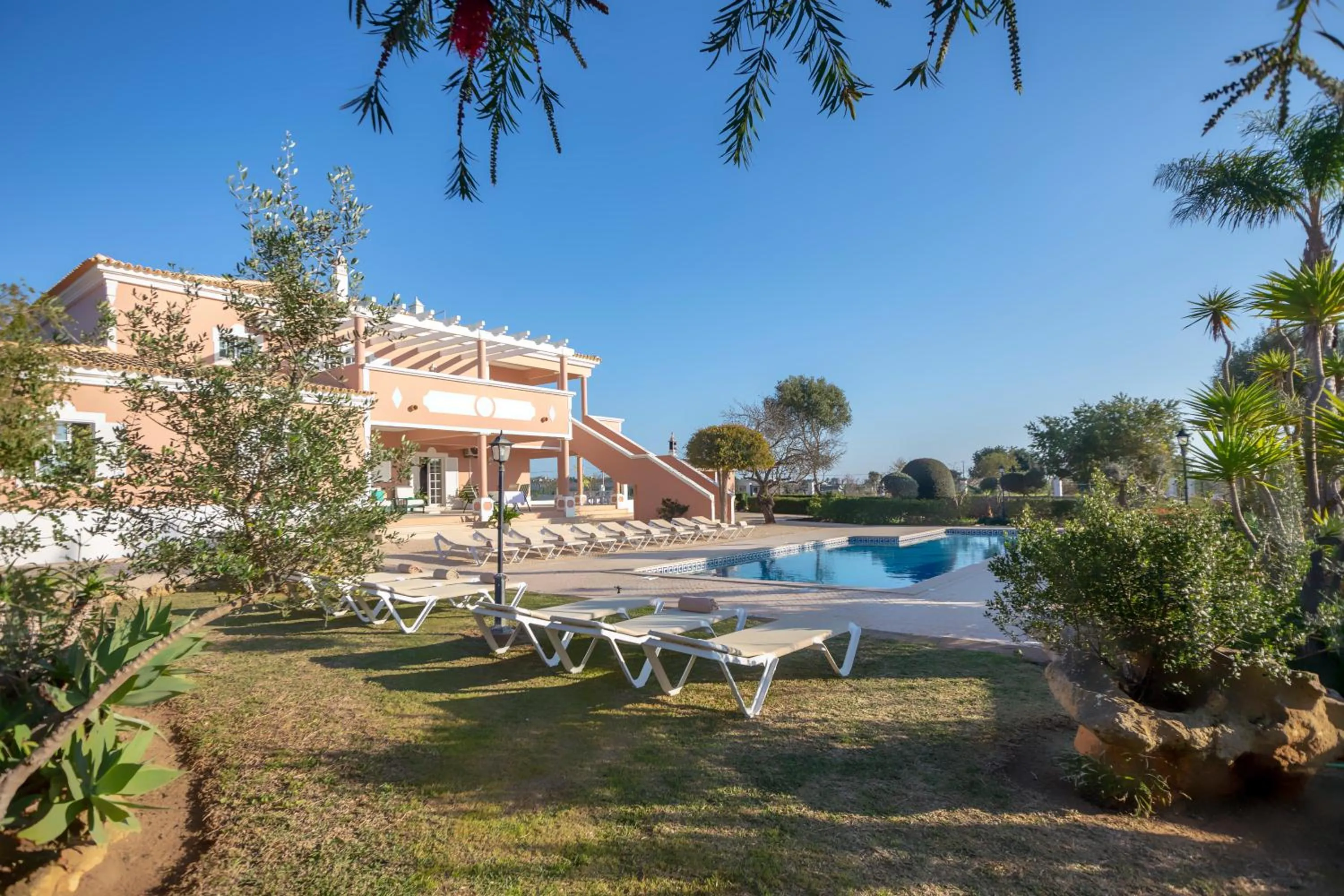 Property building in Al Meida Guesthouse