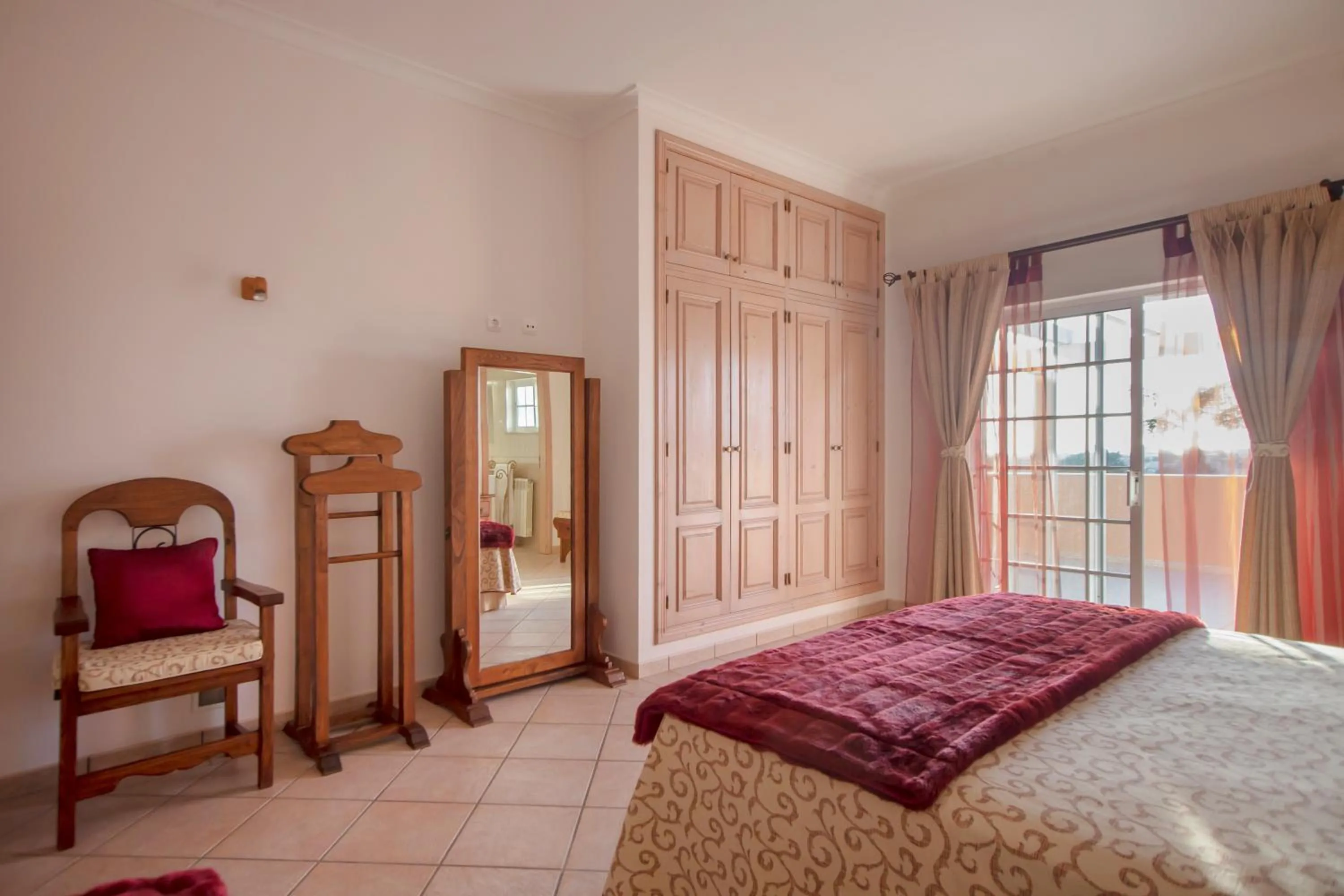 Bedroom, Bed in Al Meida Guesthouse