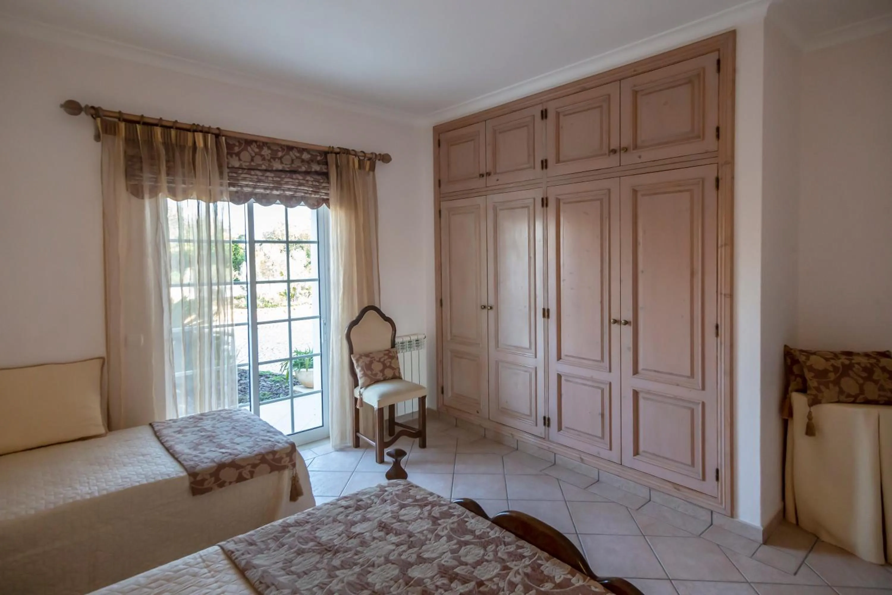 Bedroom, Bed in Al Meida Guesthouse
