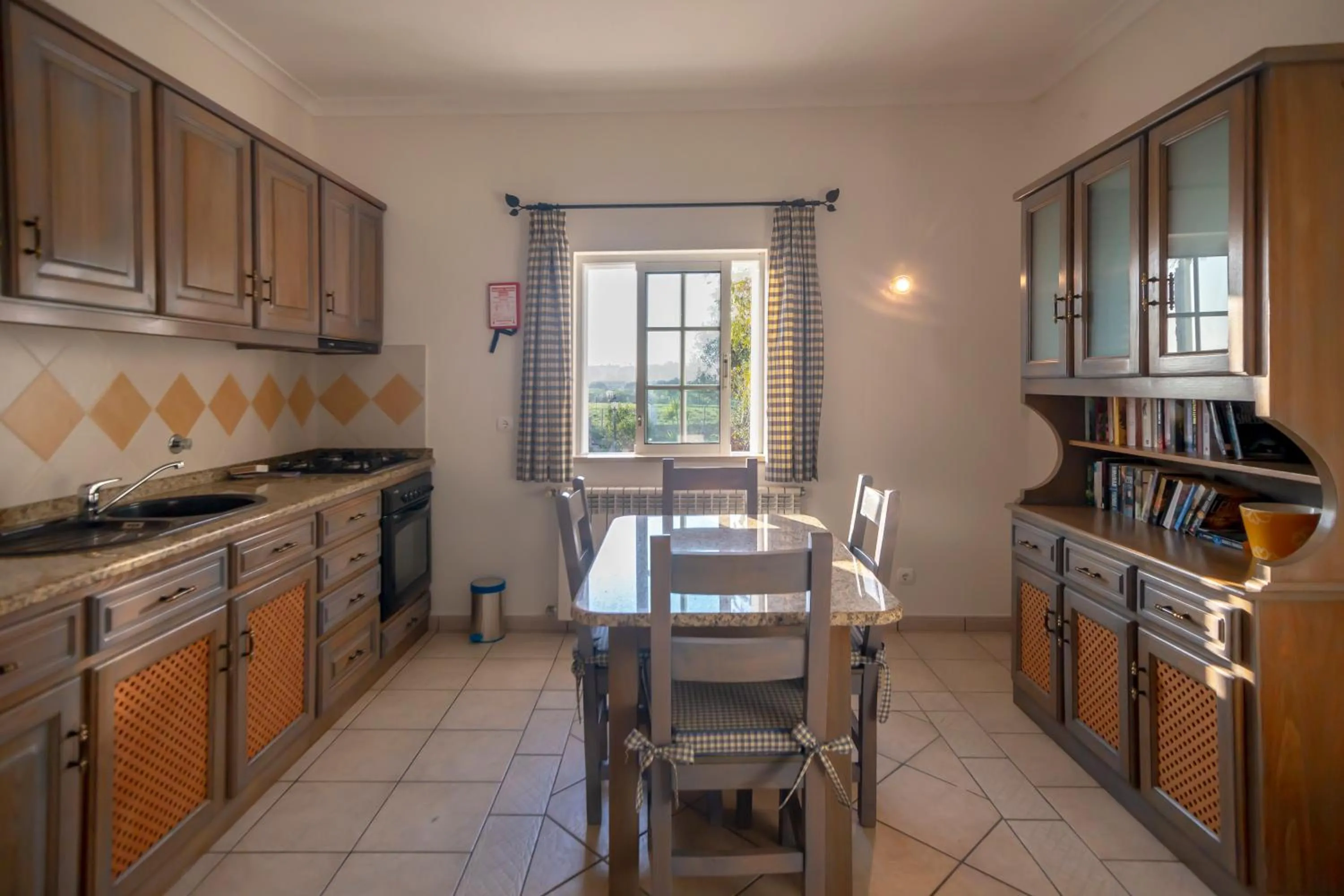 Kitchen or kitchenette in Al Meida Guesthouse