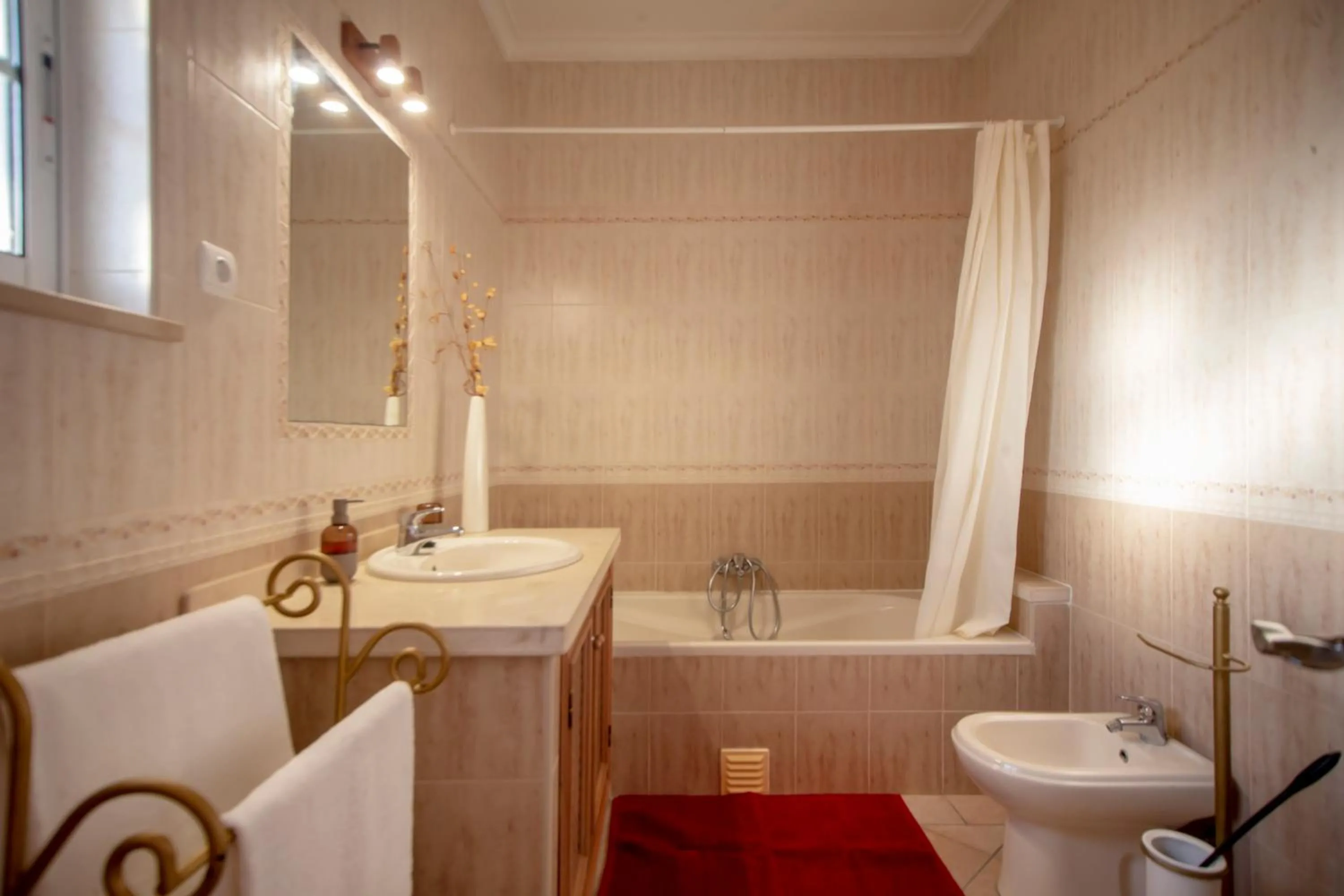 Bathroom in Al Meida Guesthouse