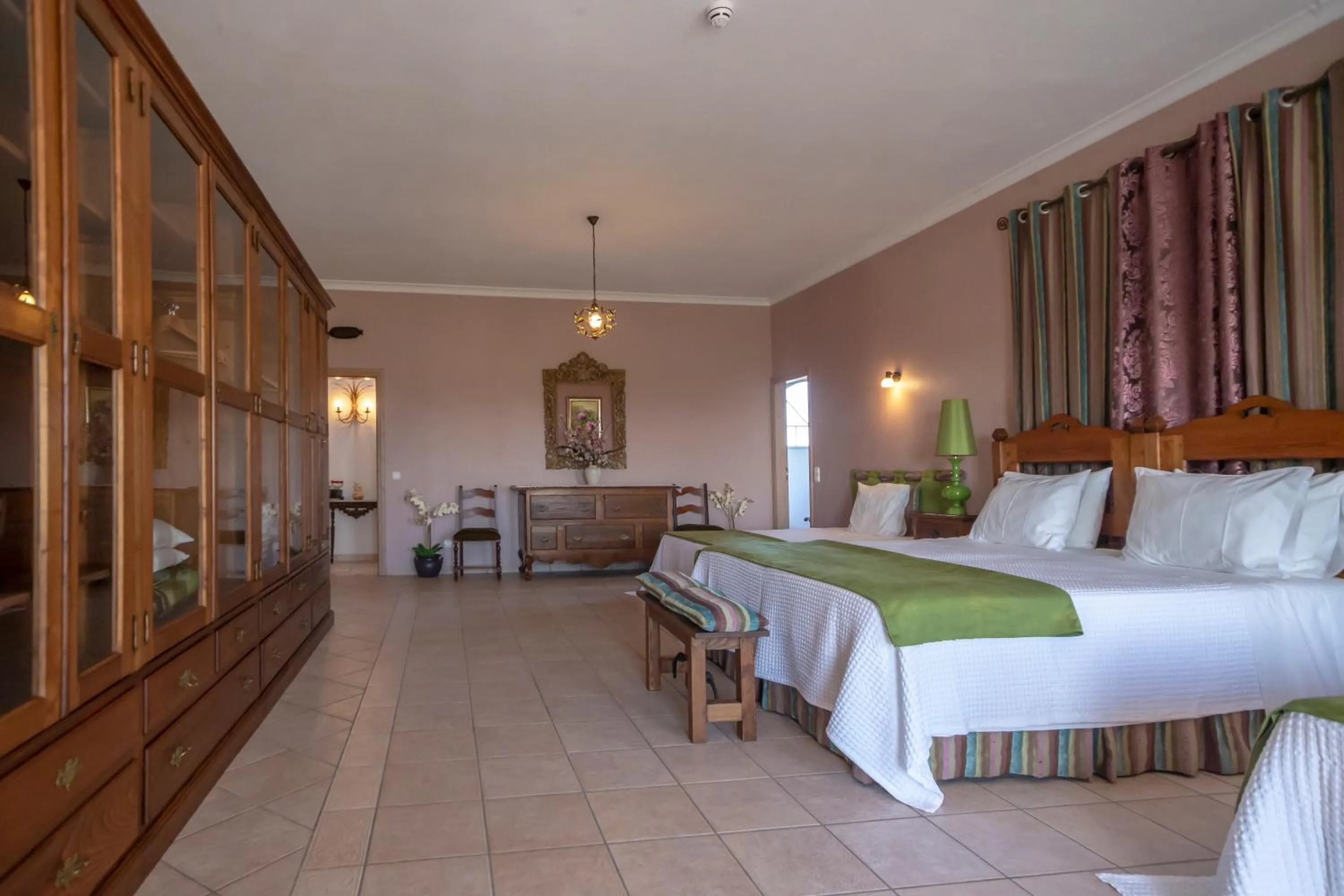 Bedroom, Bed in Al Meida Guesthouse