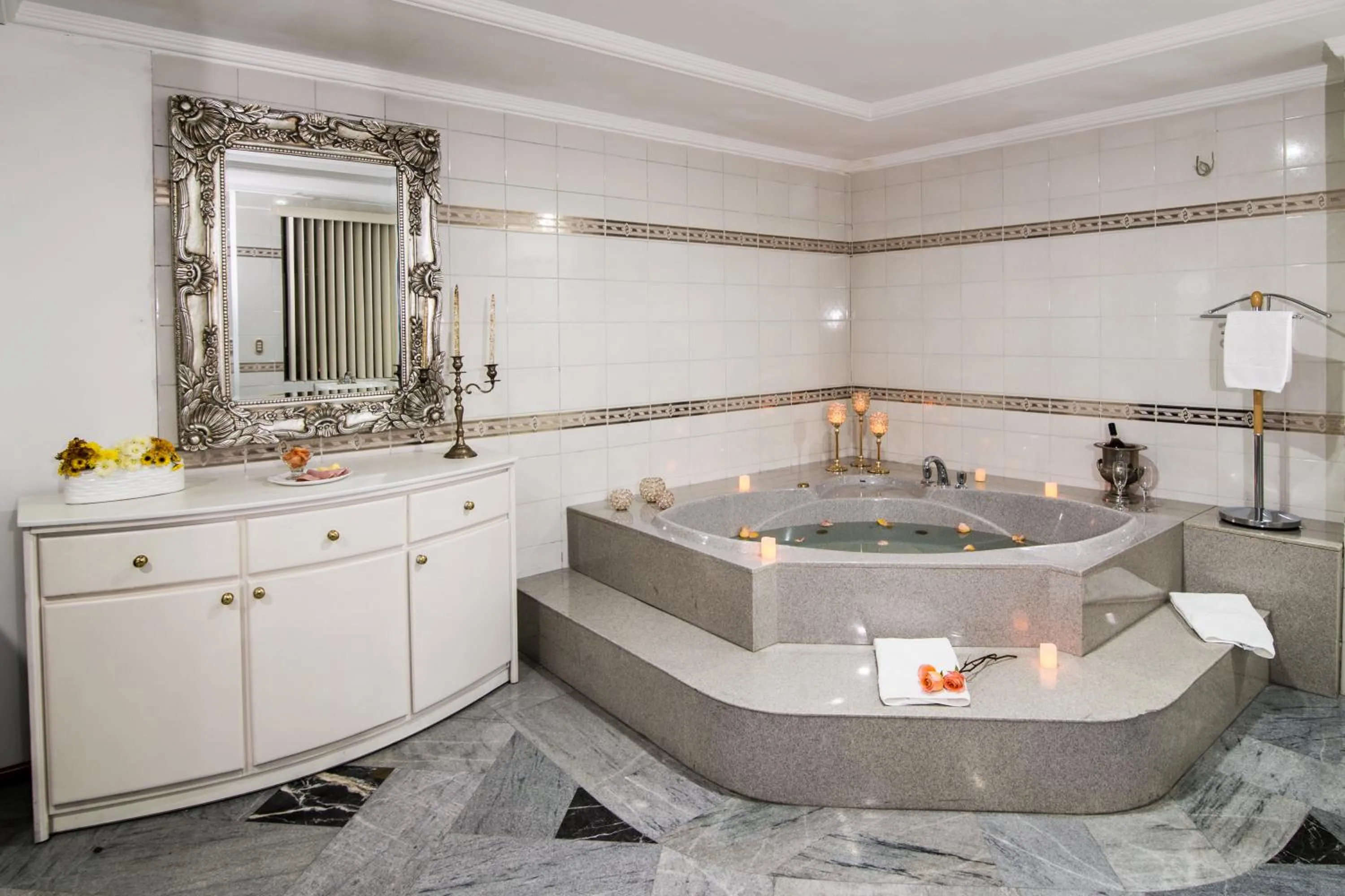 Bathroom in Hotel Cordero