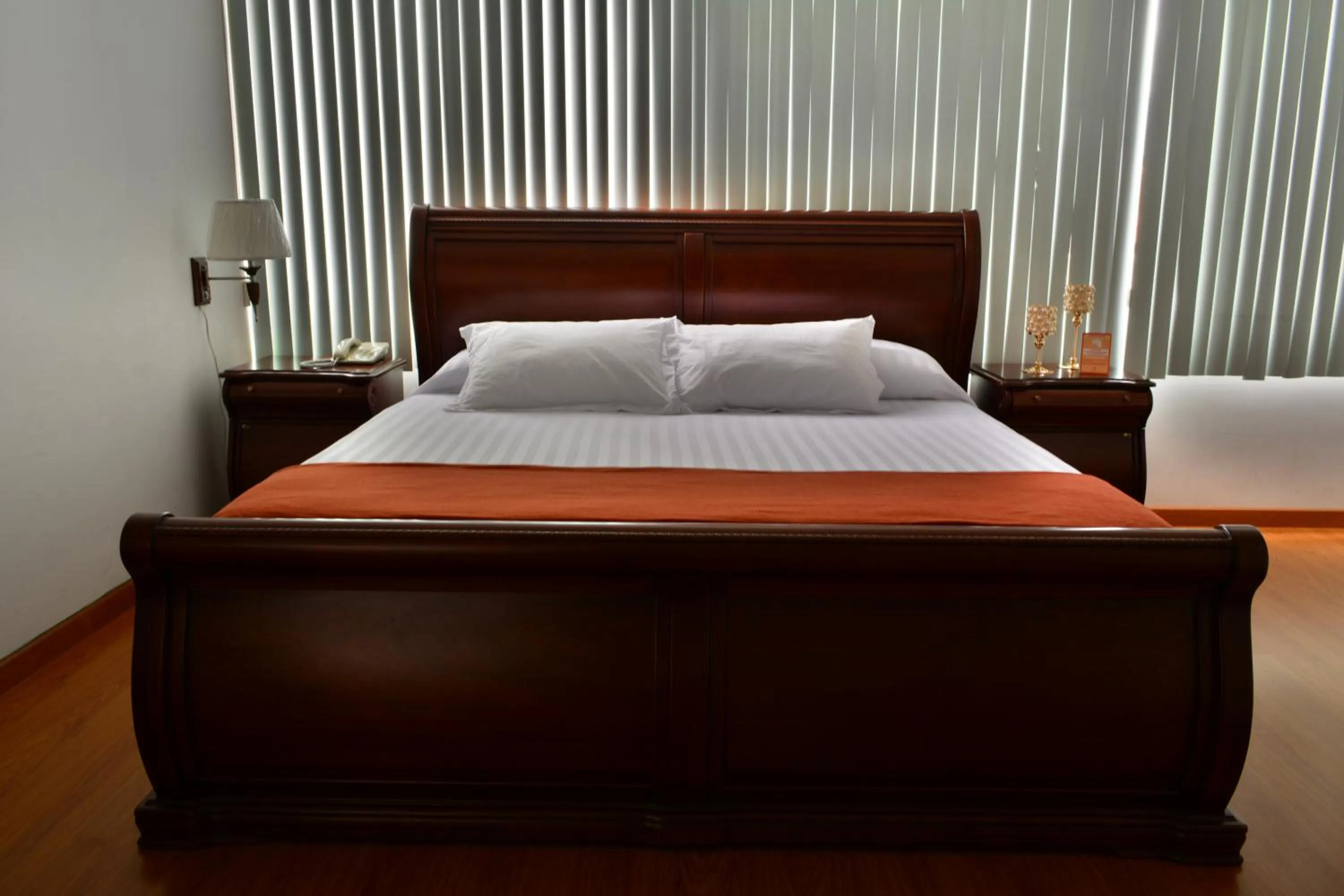 Photo of the whole room in Hotel Cordero