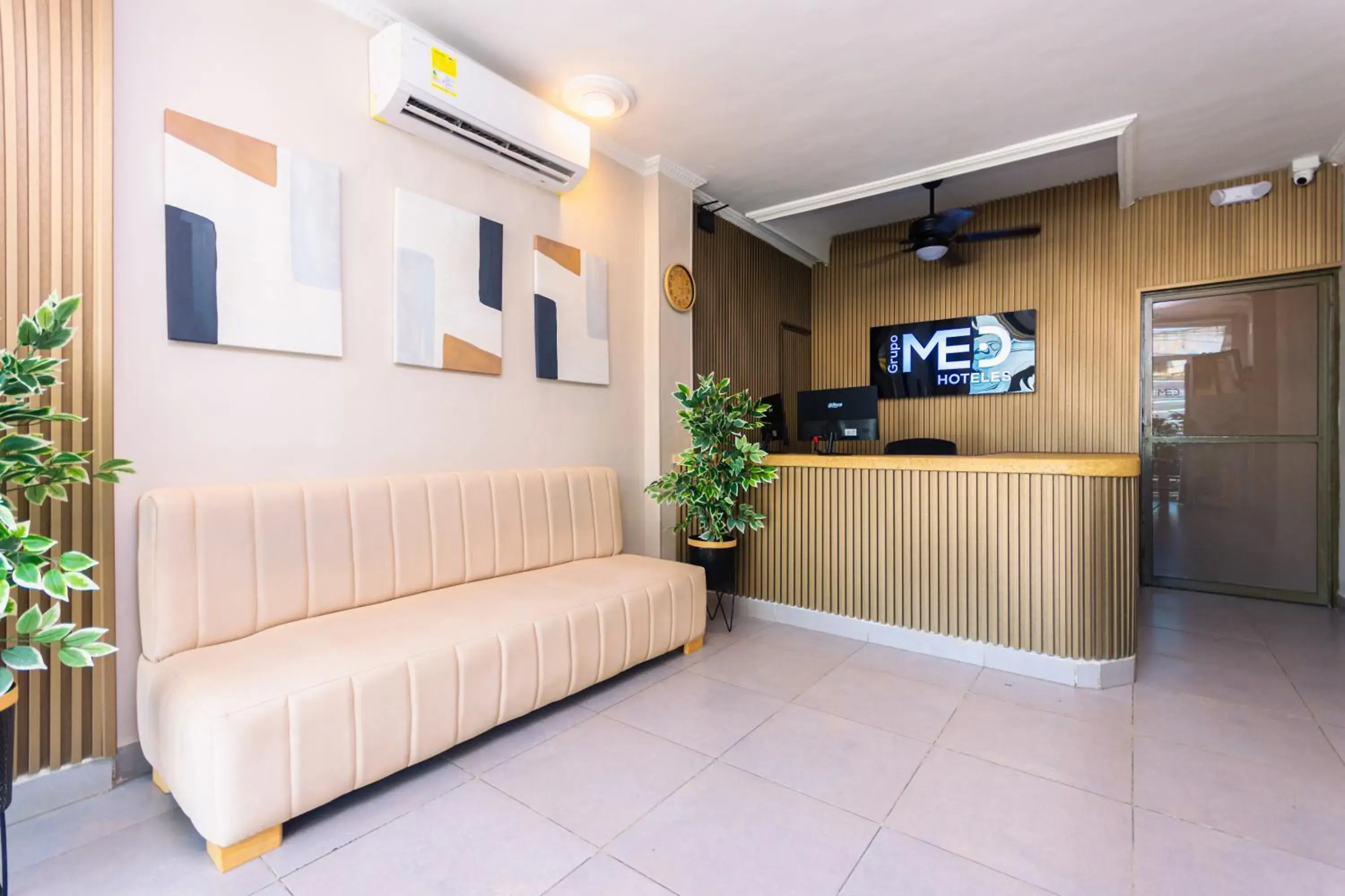 Lobby or reception in Hotel Med Cartagena Lobby or reception in Hotel Med Cartagena