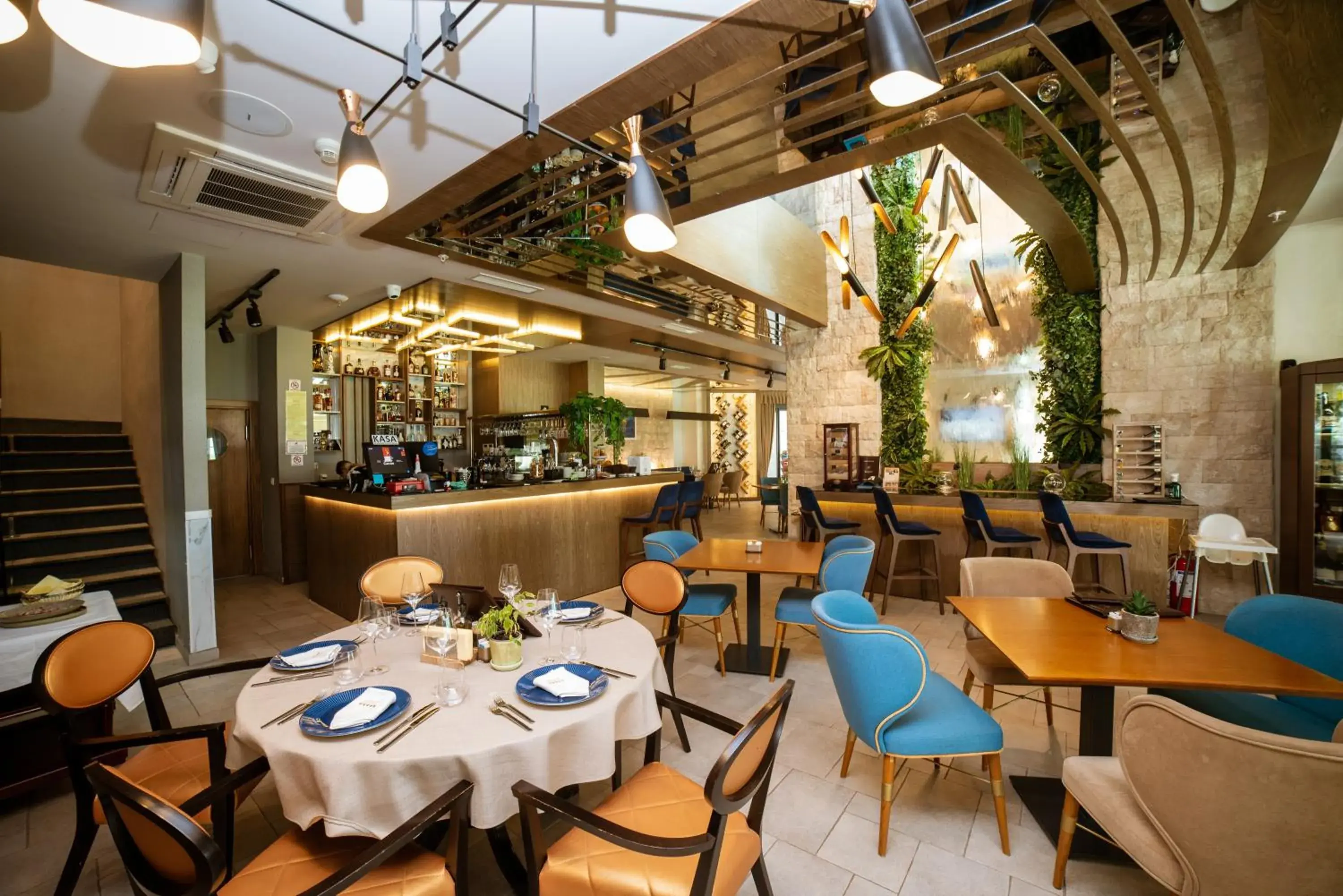 Restaurant/places to eat in Hotel Imperial Conference & Spa Restaurant/places to eat in Hotel Imperial Conference & Spa