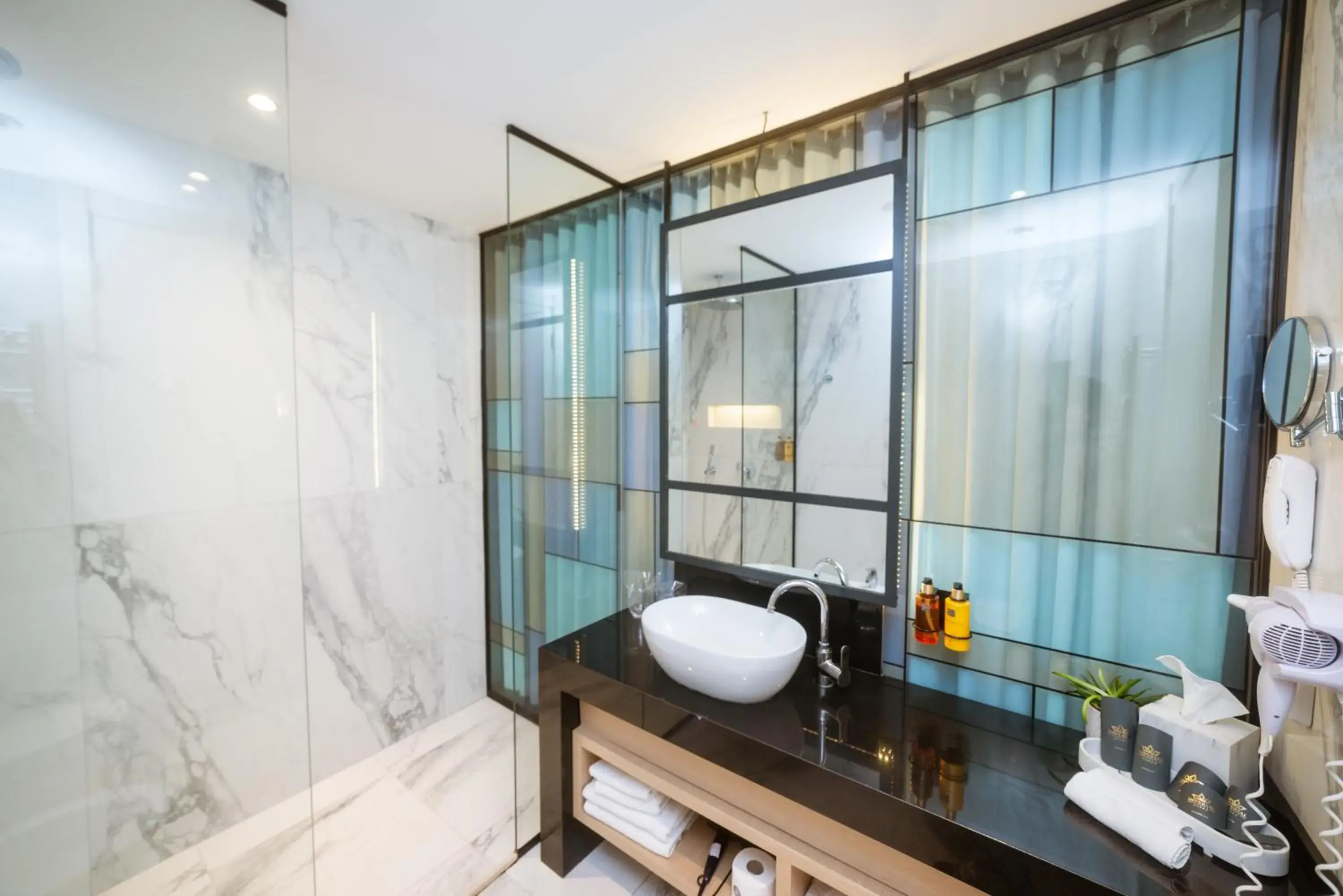 Bathroom in Hotel Imperial Conference & Spa Bathroom in Hotel Imperial Conference & Spa