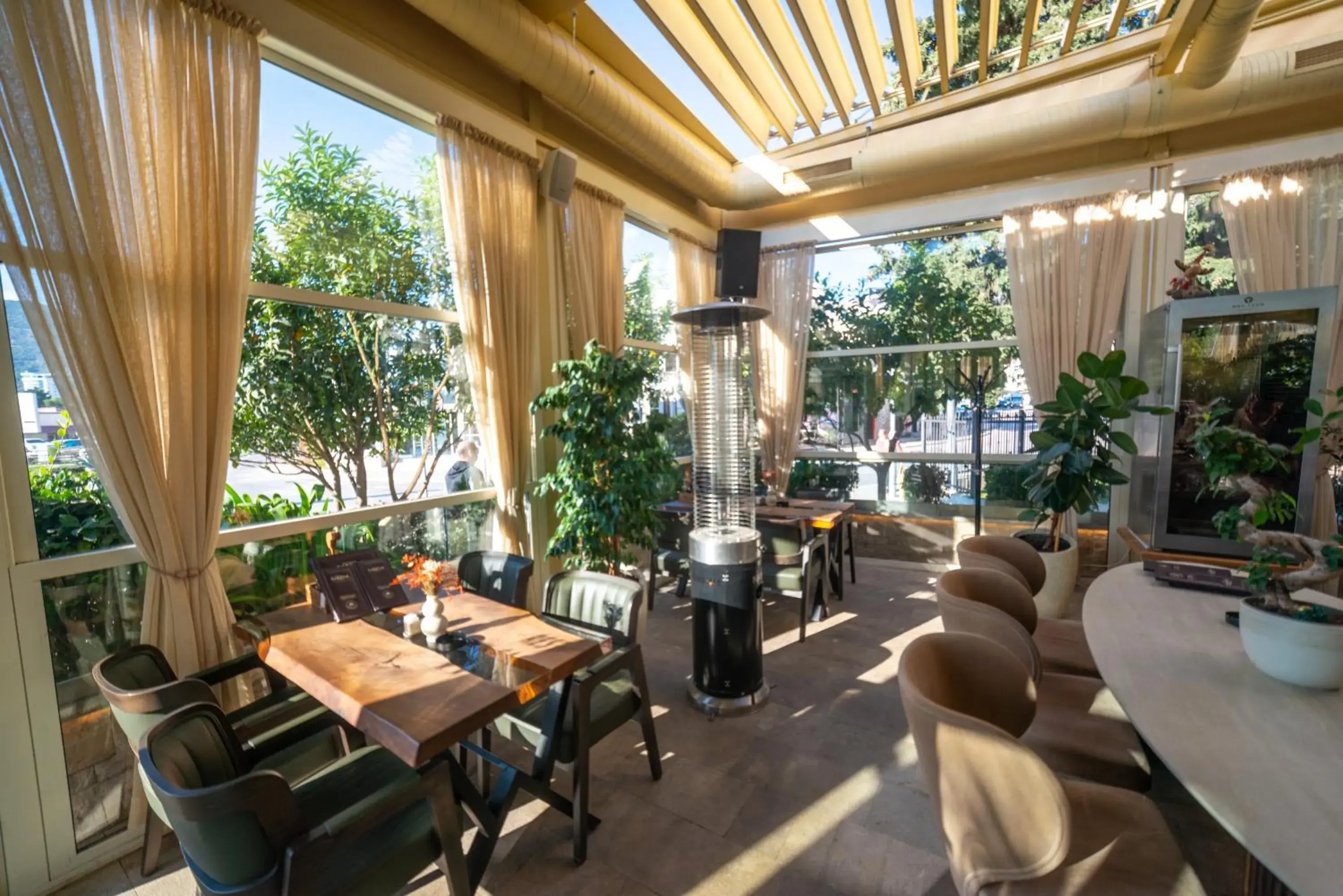 Restaurant/places to eat in Hotel Imperial Conference & Spa Restaurant/places to eat in Hotel Imperial Conference & Spa