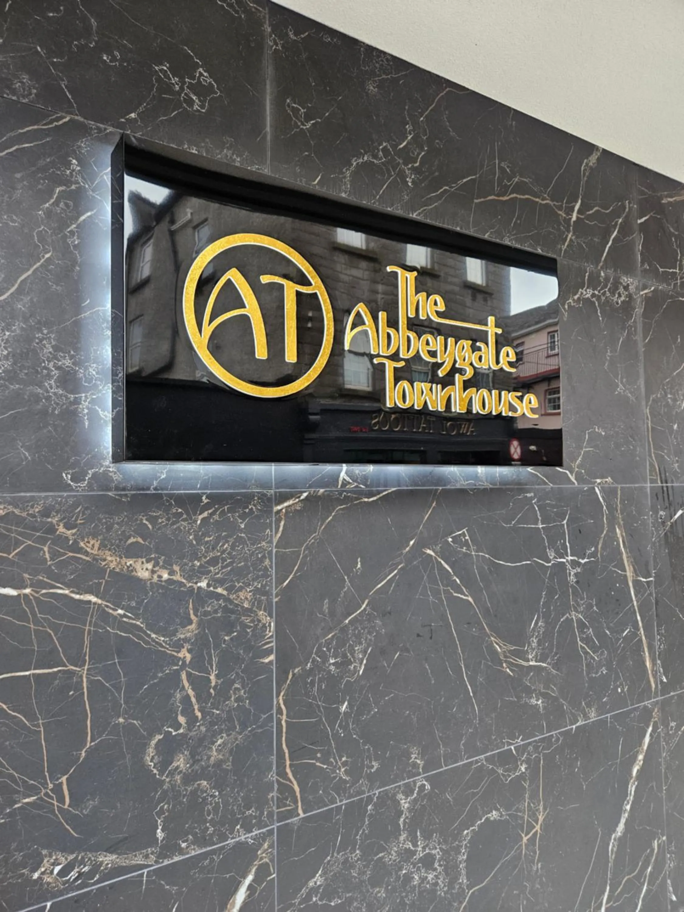 Logo/Certificate/Sign in The Abbeygate Townhouse