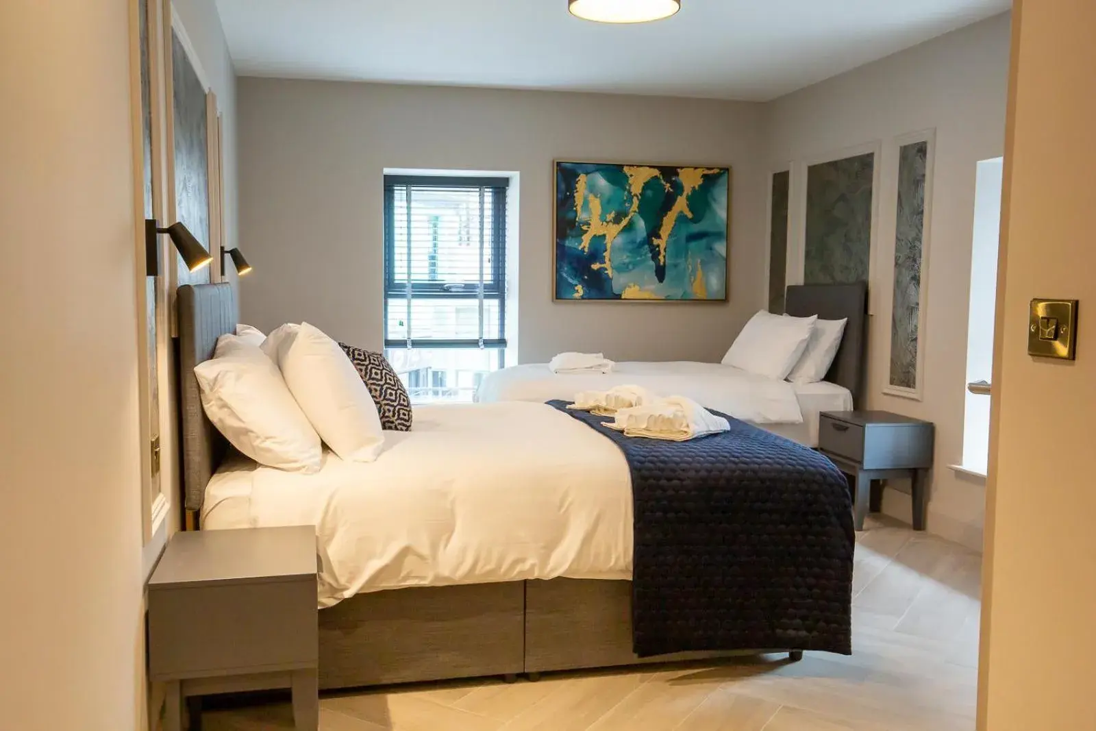 Standard Triple Room in The Abbeygate Townhouse Standard Triple Room in The Abbeygate Townhouse