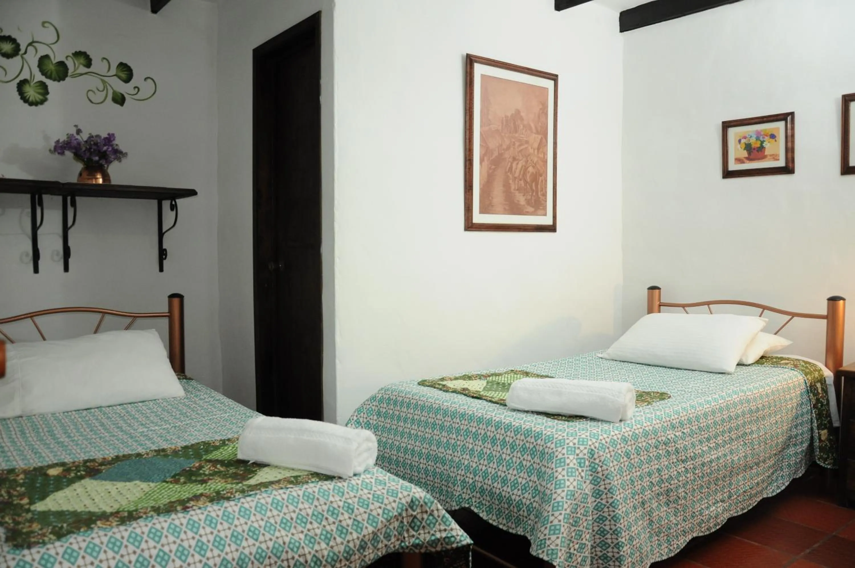 Twin Room with Bathroom in Hospedaje La Casona