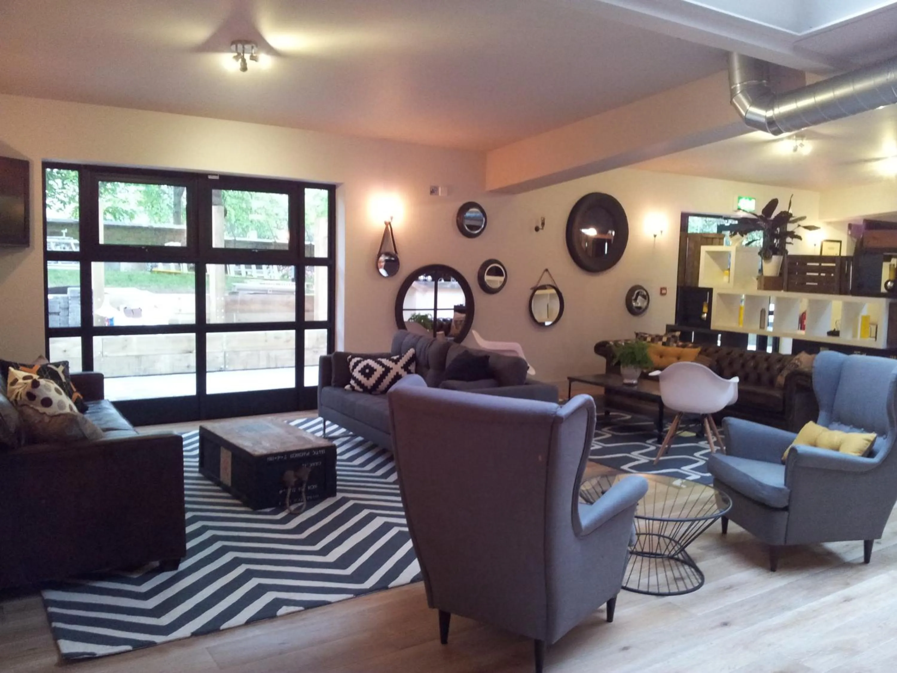 Lounge or bar in Pelican London Hotel and Residence