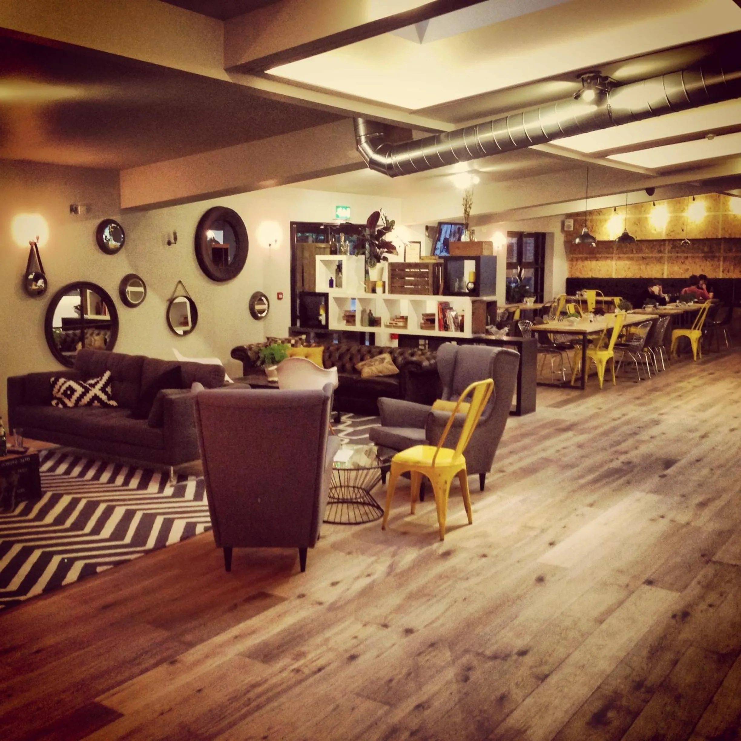 Lounge or bar in Pelican London Hotel and Residence