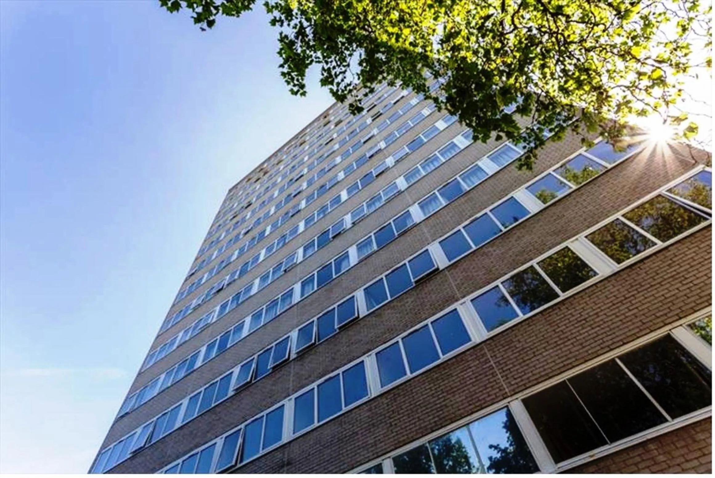 Facade/entrance in Pelican London Hotel and Residence