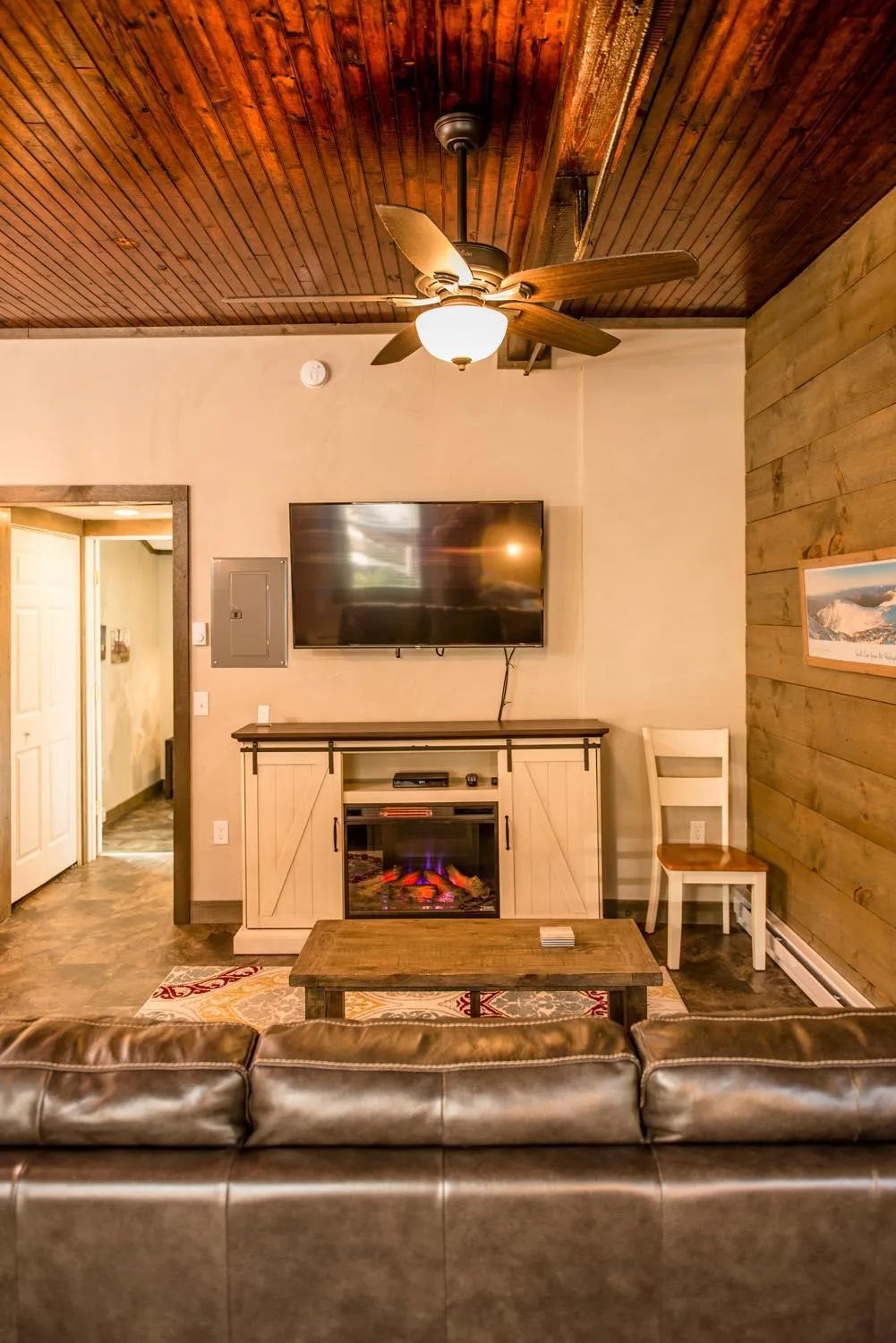 Strictly Moose Luxury Vacation Suites