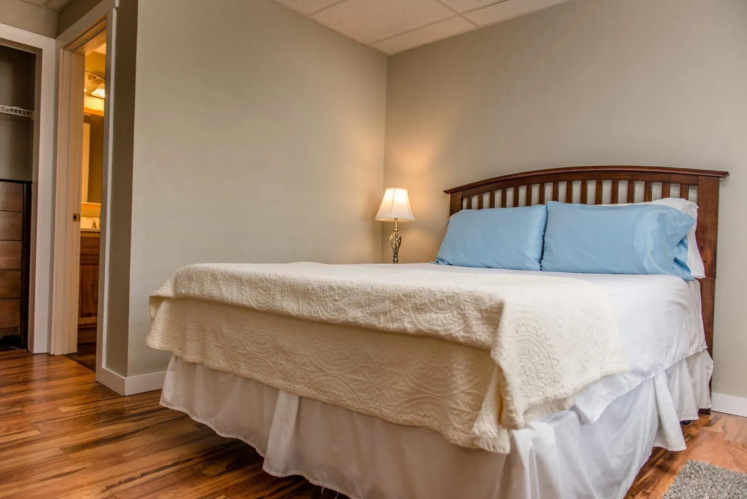 Bed in Strictly Moose Luxury Vacation Suites