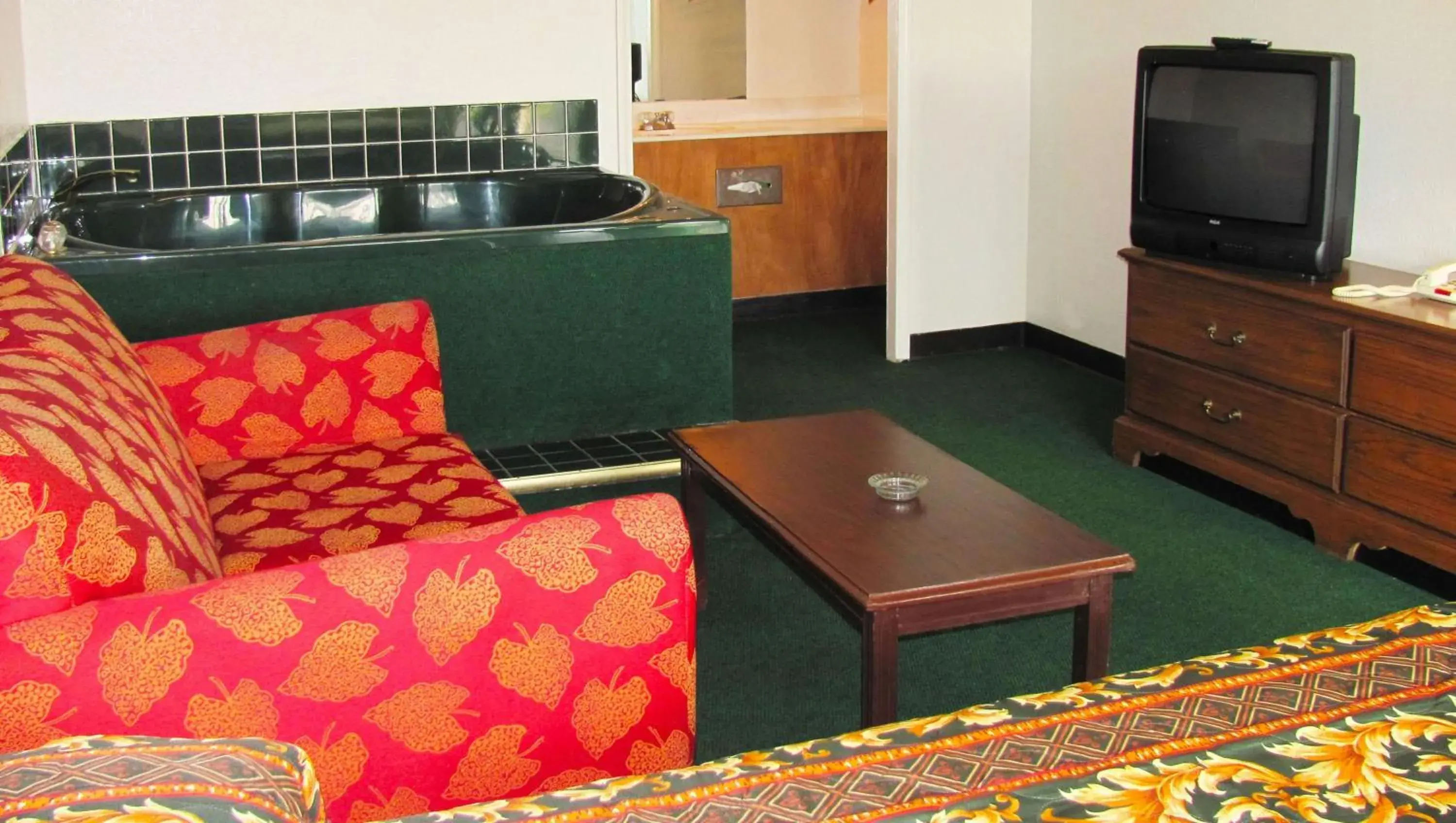 Photo of the whole room in M Star Columbus North Photo of the whole room in M Star Columbus North