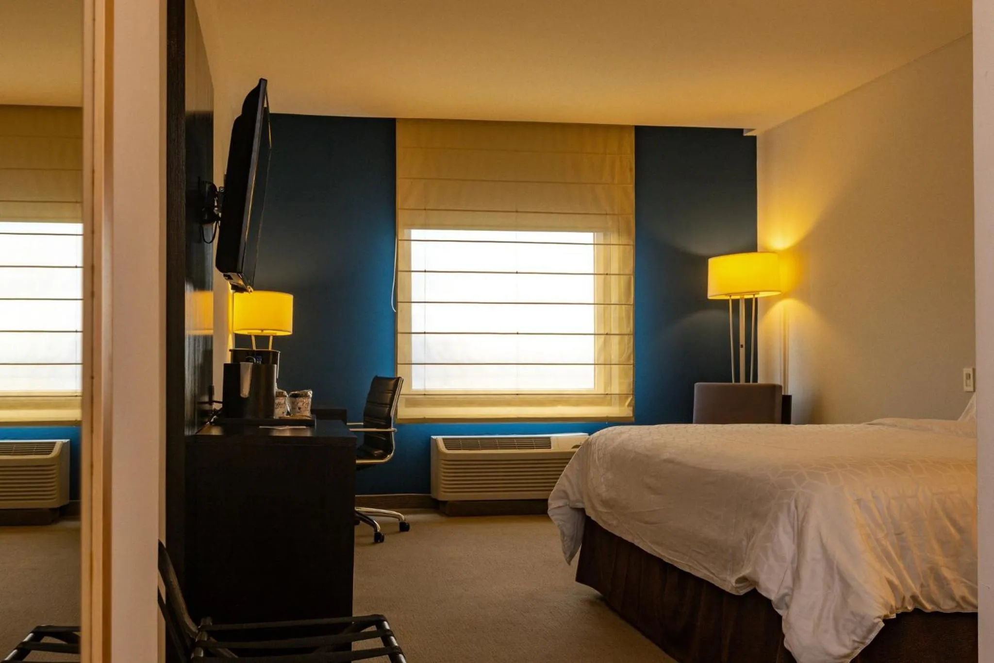 Photo of the whole room, Bed in Holiday Inn Express Managua by IHG