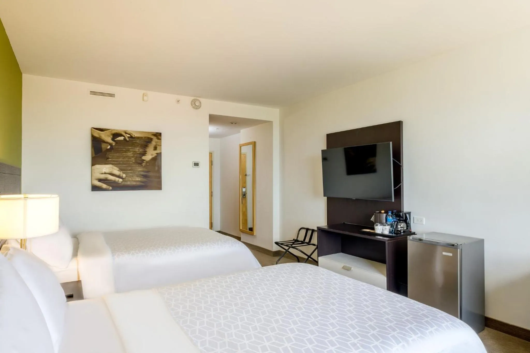 Photo of the whole room, Bed in Holiday Inn Express Managua by IHG