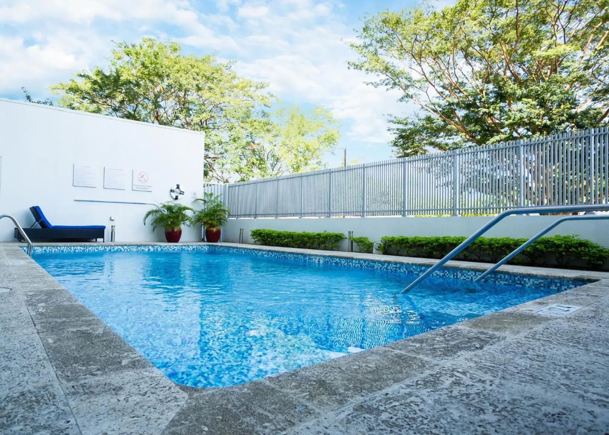 Swimming pool in Holiday Inn Express Managua by IHG Swimming pool in Holiday Inn Express Managua by IHG