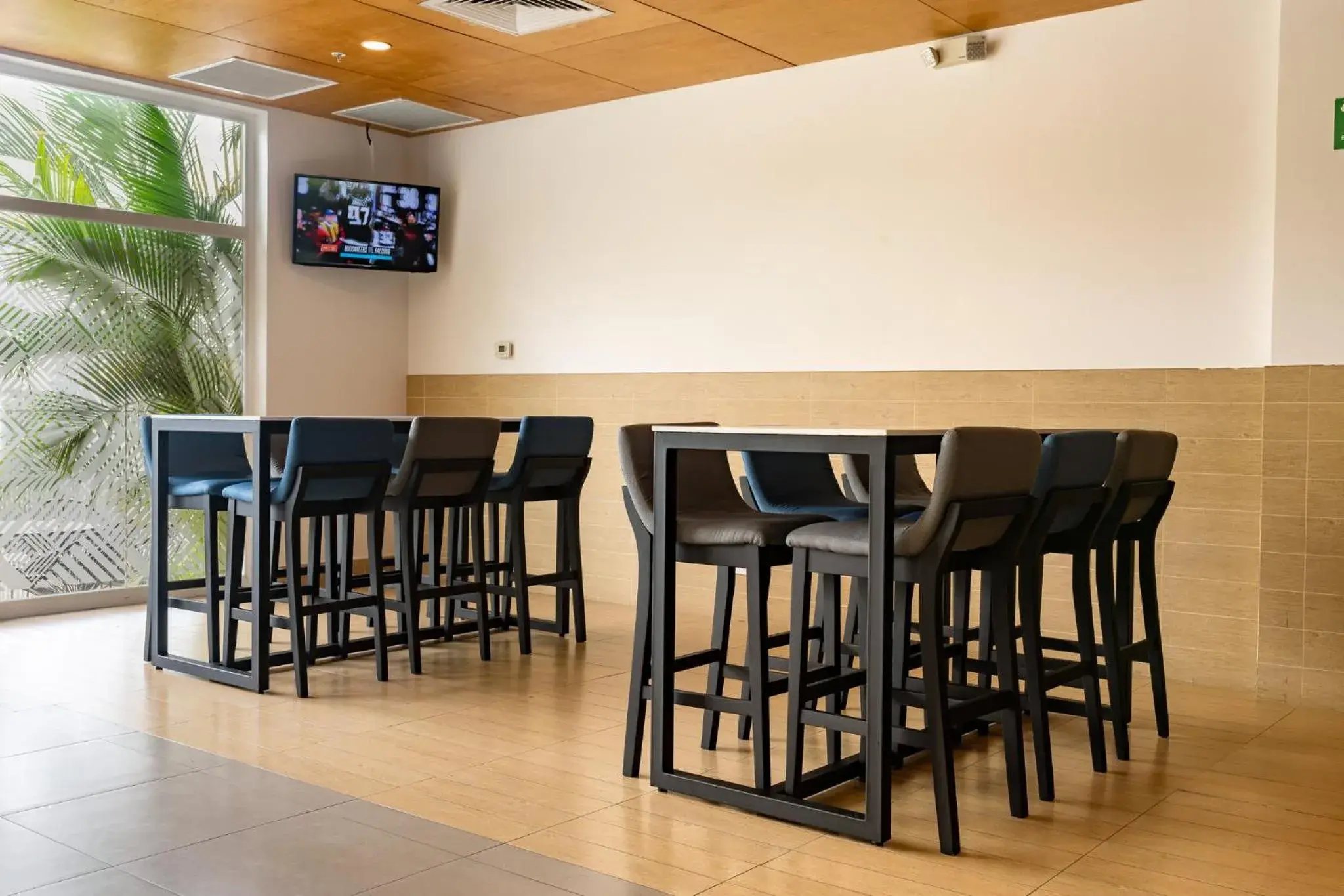 Property building in Holiday Inn Express Managua by IHG Property building in Holiday Inn Express Managua by IHG