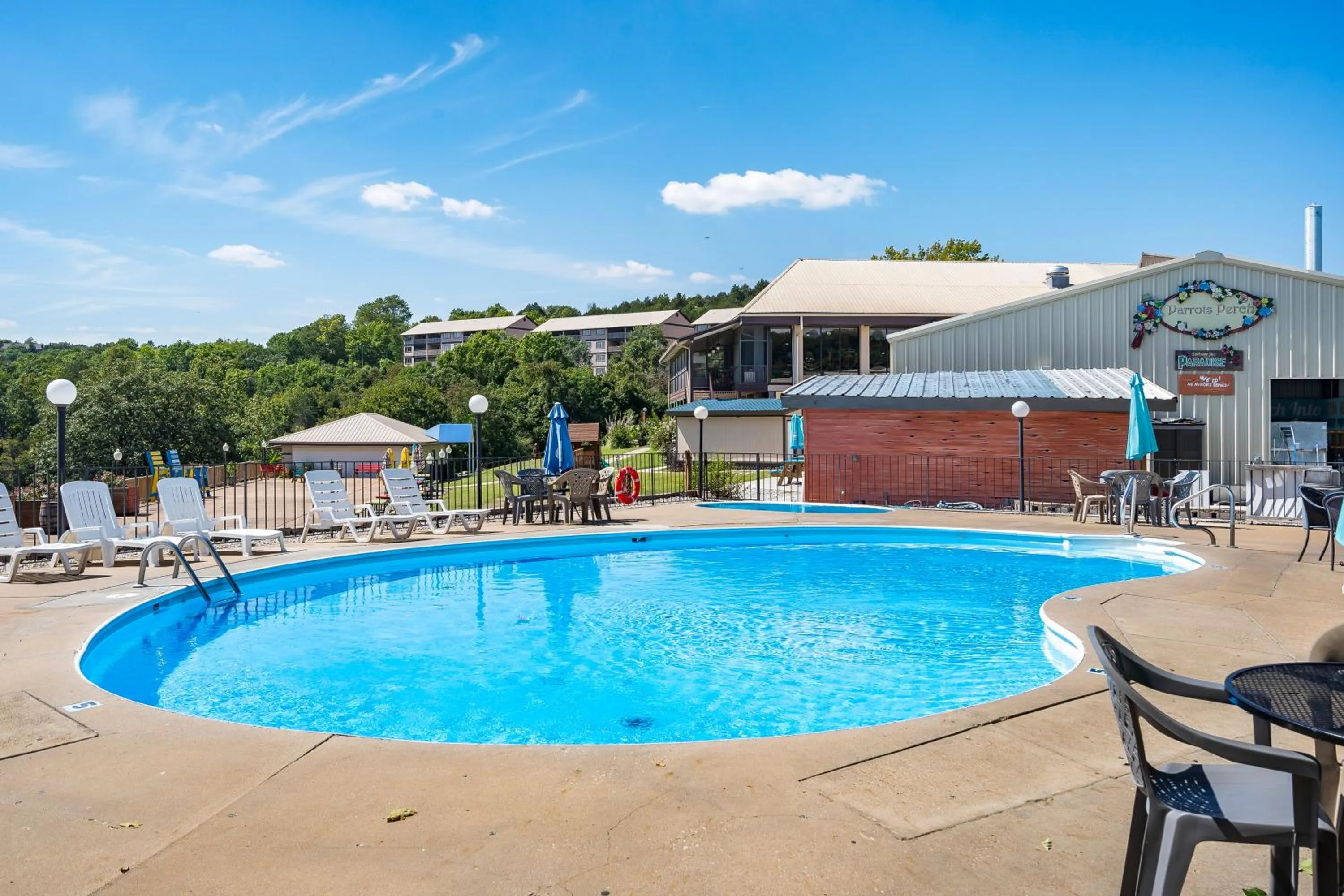 Swimming pool in Rock Lane Resort & Marina