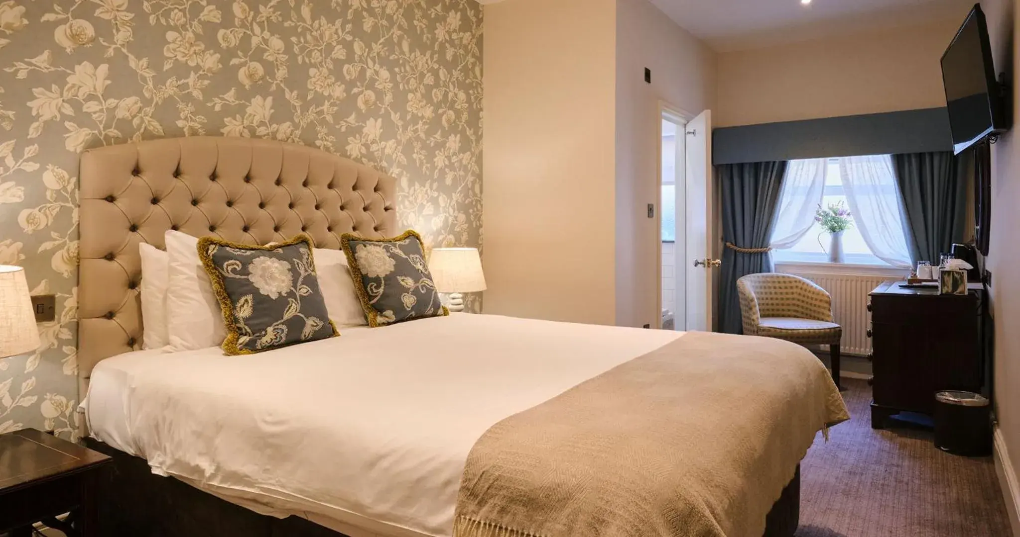 Small Double Room in Stratton House Hotel & Spa Small Double Room in Stratton House Hotel & Spa