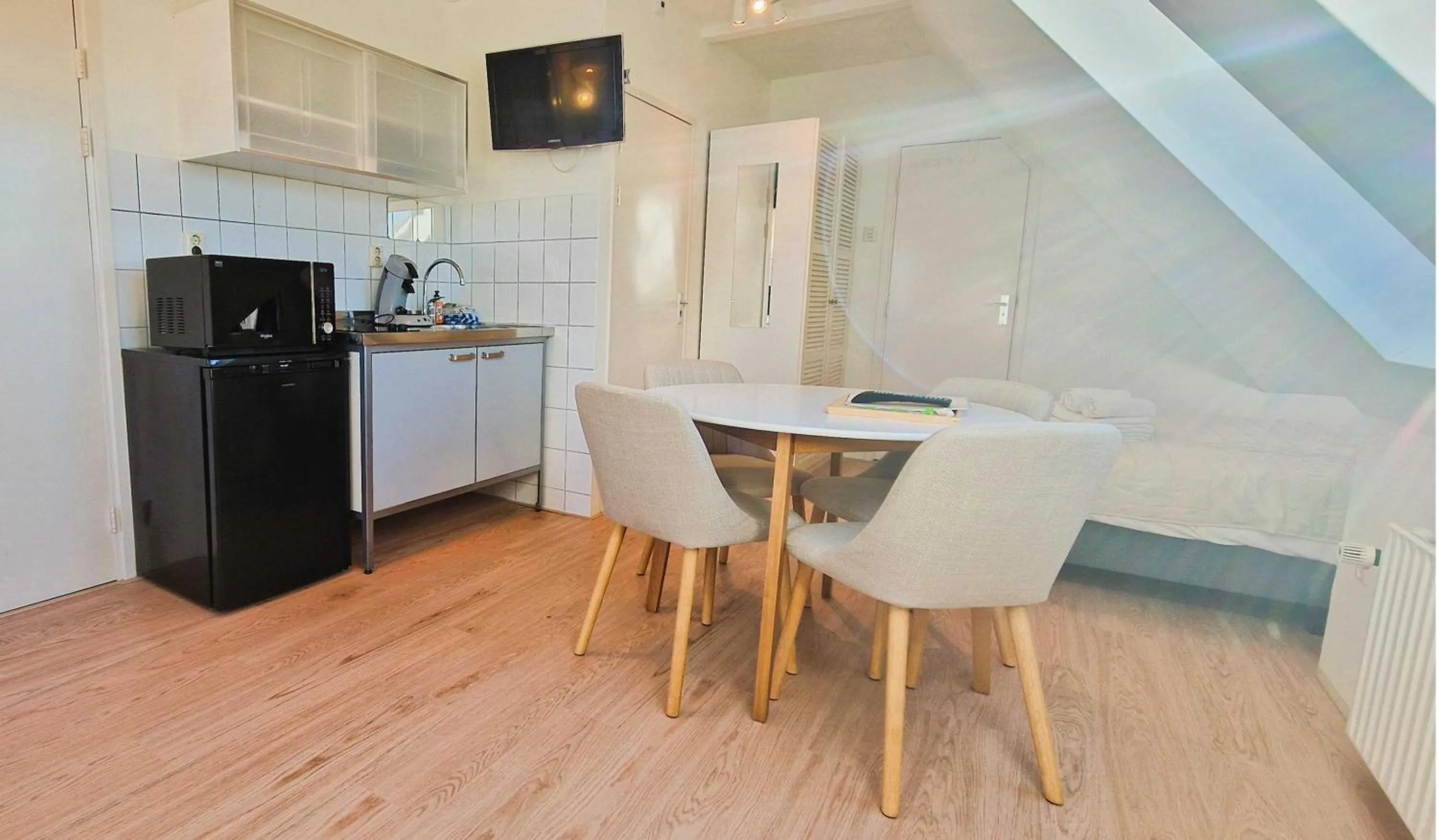 Dining area in Pension Zandvoort aan Zee