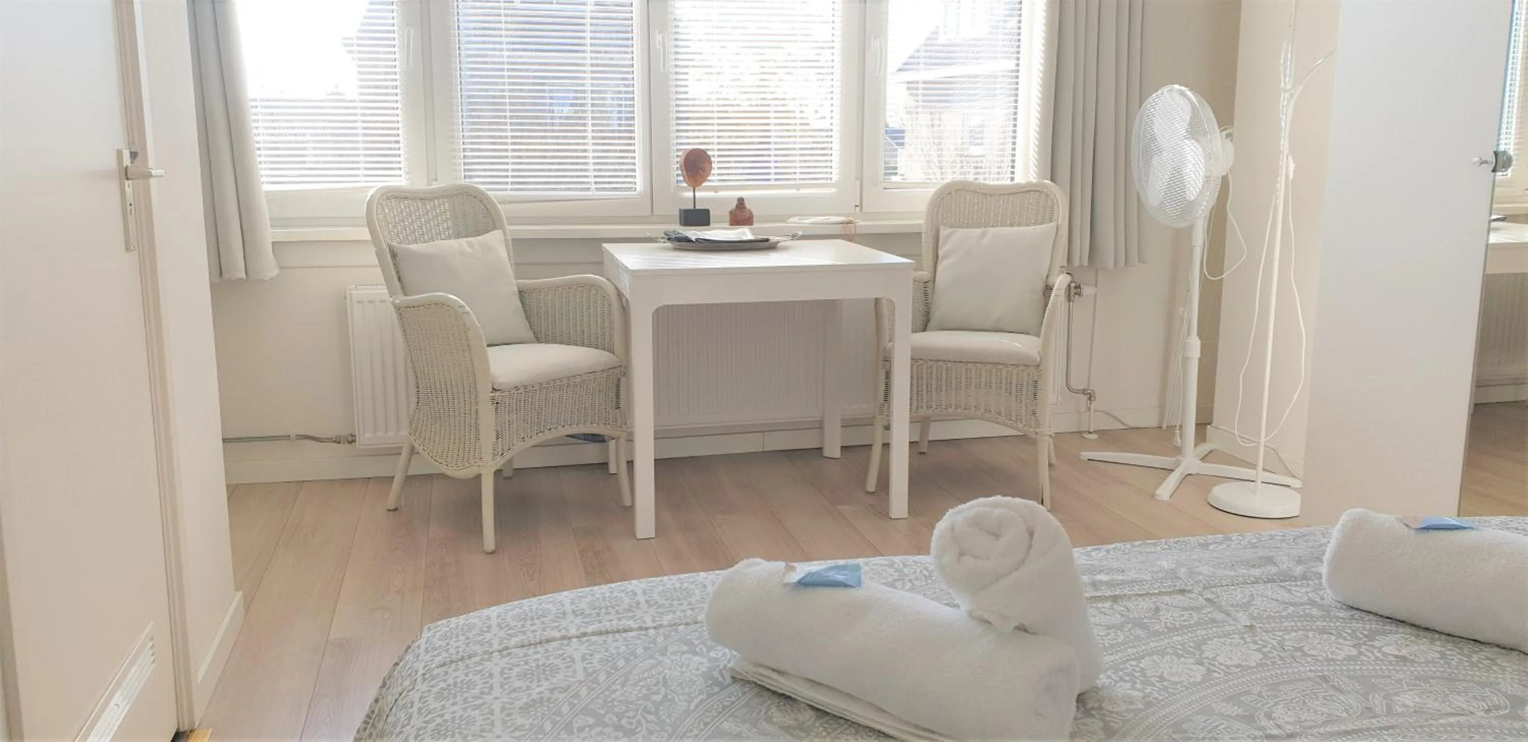 Seating area in Pension Zandvoort aan Zee