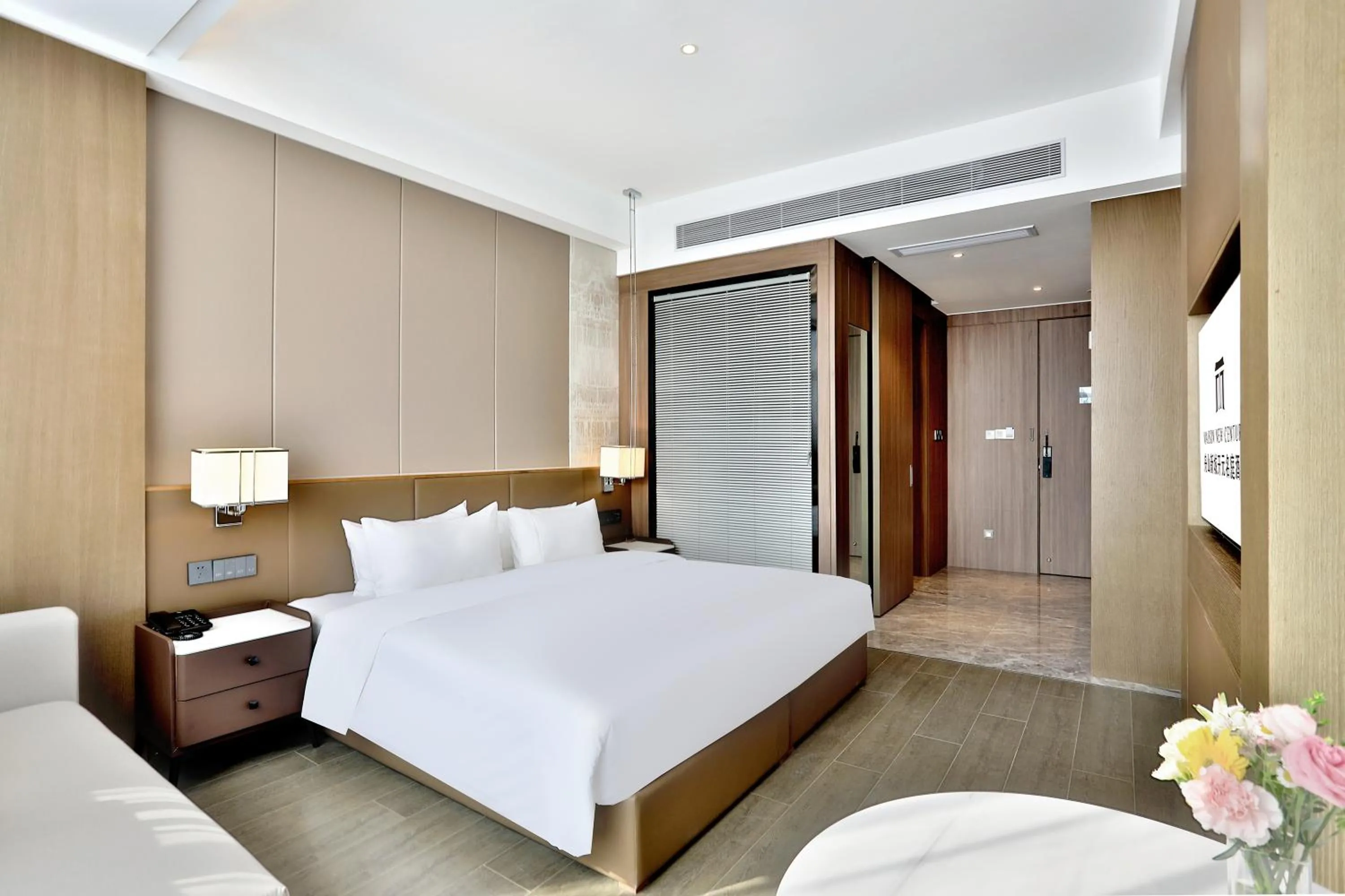 Photo of the whole room in Zhoushan Maison New Century Hotel
