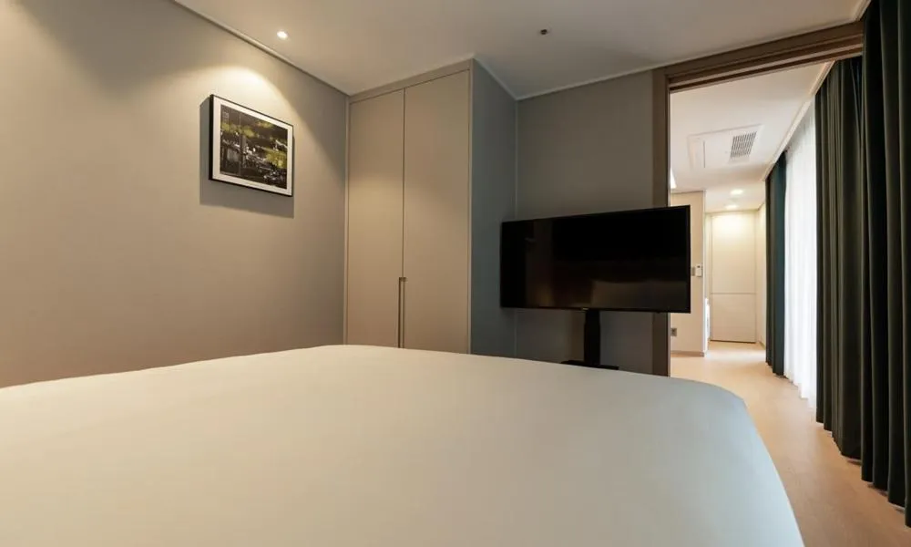 Bedroom, Bed in D OV Haeundae Hotel