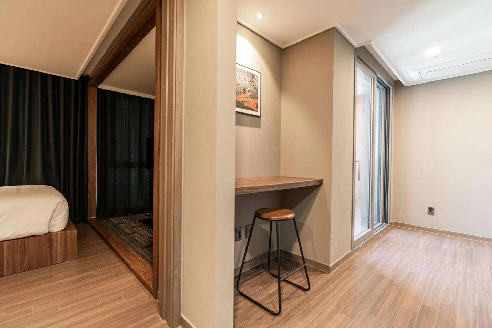 Bed in D OV Haeundae Hotel