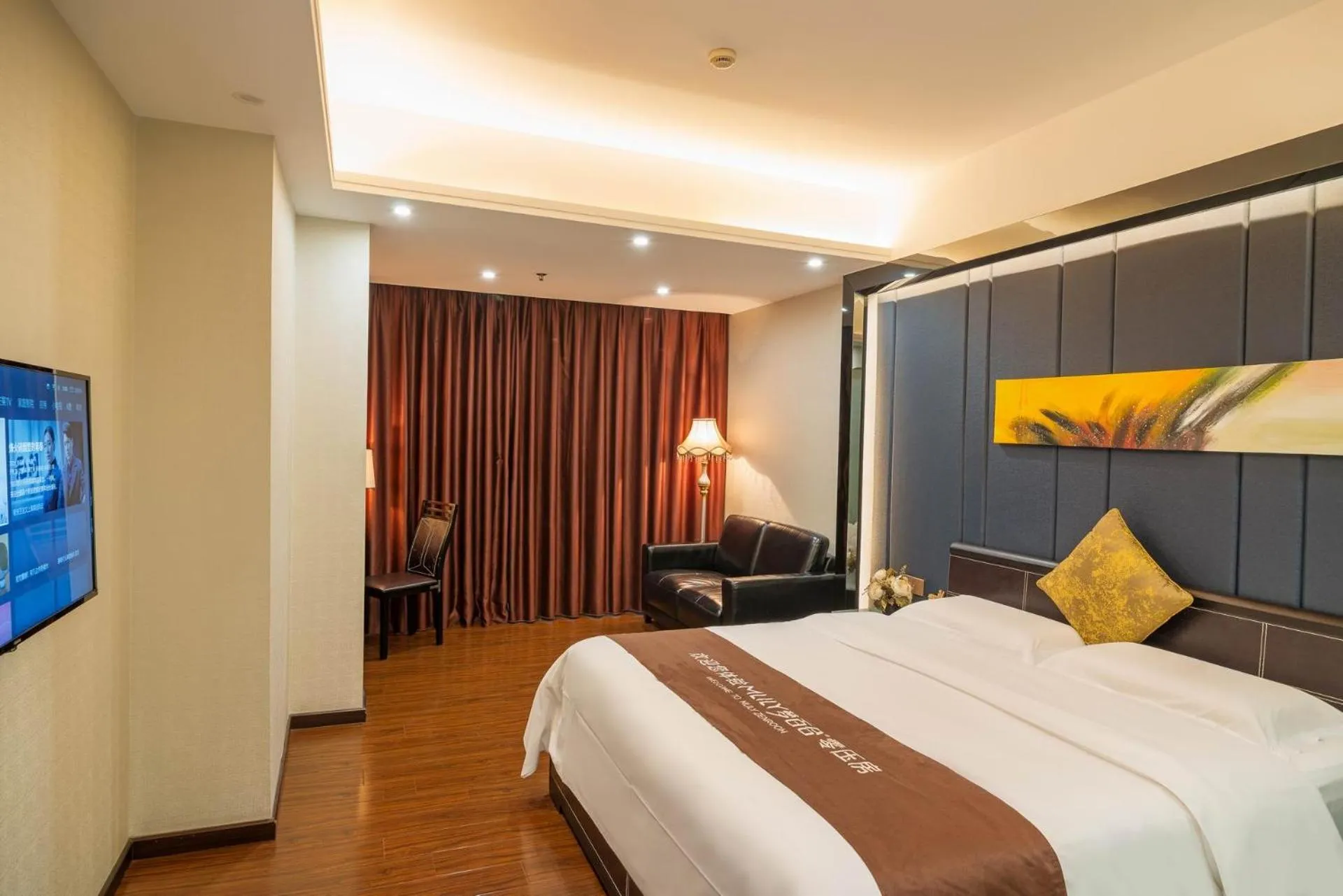 Green Island Holiday Hotel