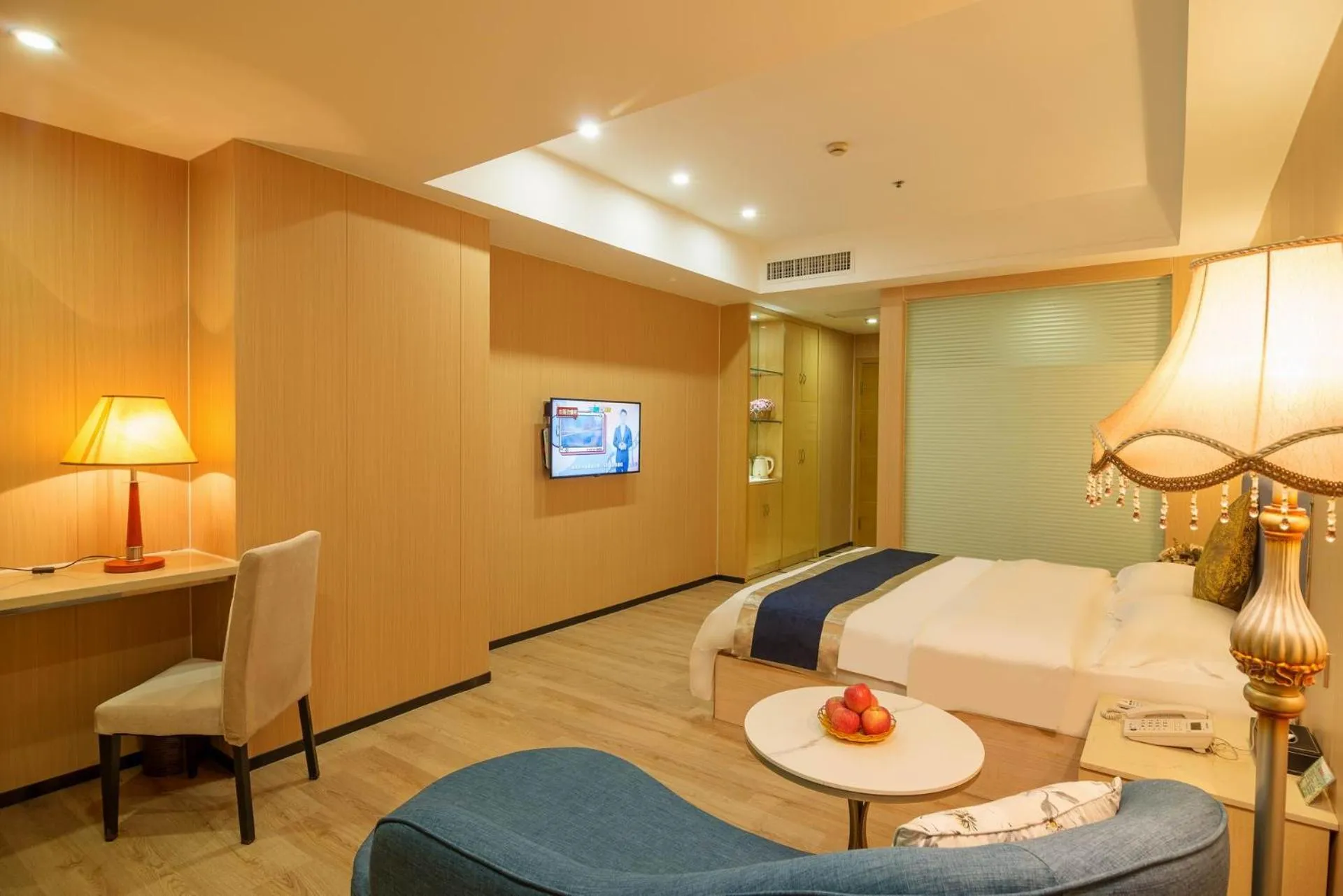 Green Island Holiday Hotel