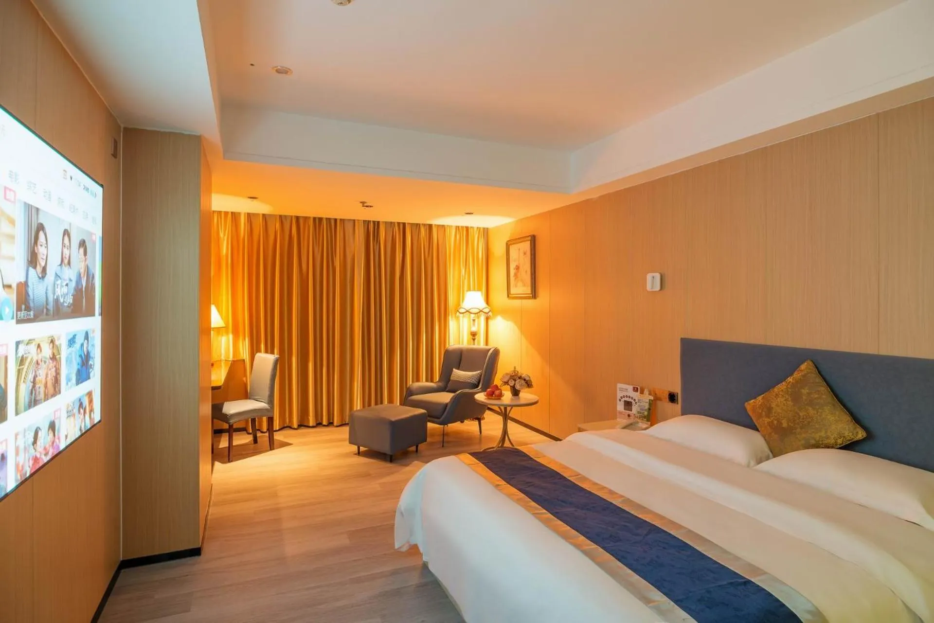 Green Island Holiday Hotel