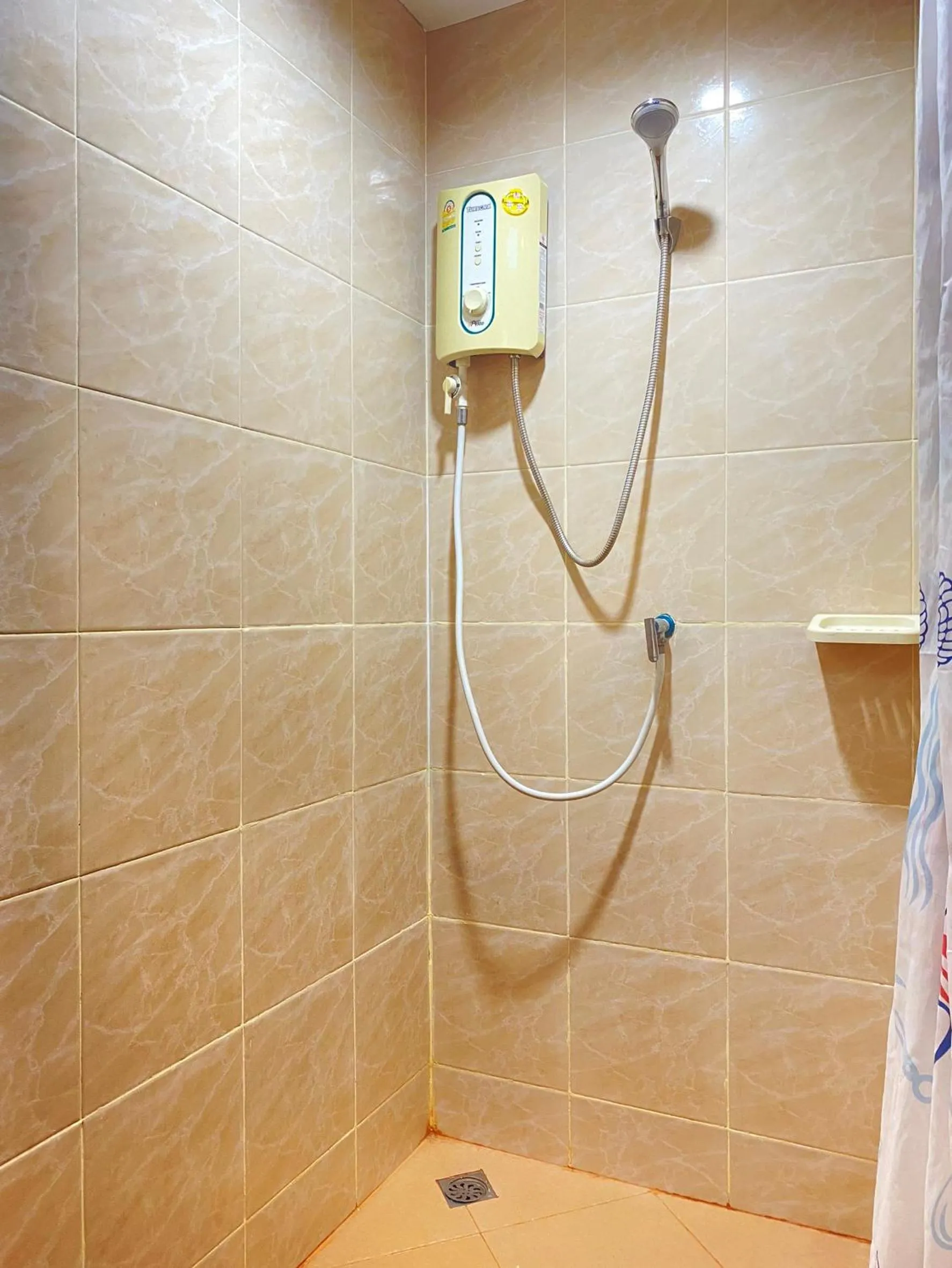 Double DD House at MRT Sutthisarn