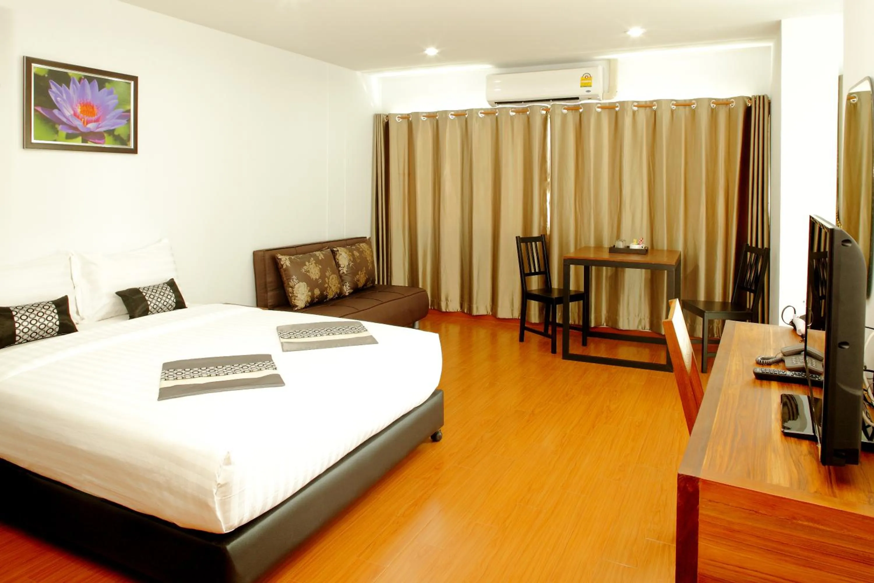 Bedroom, Bed in Double DD House at MRT Sutthisarn