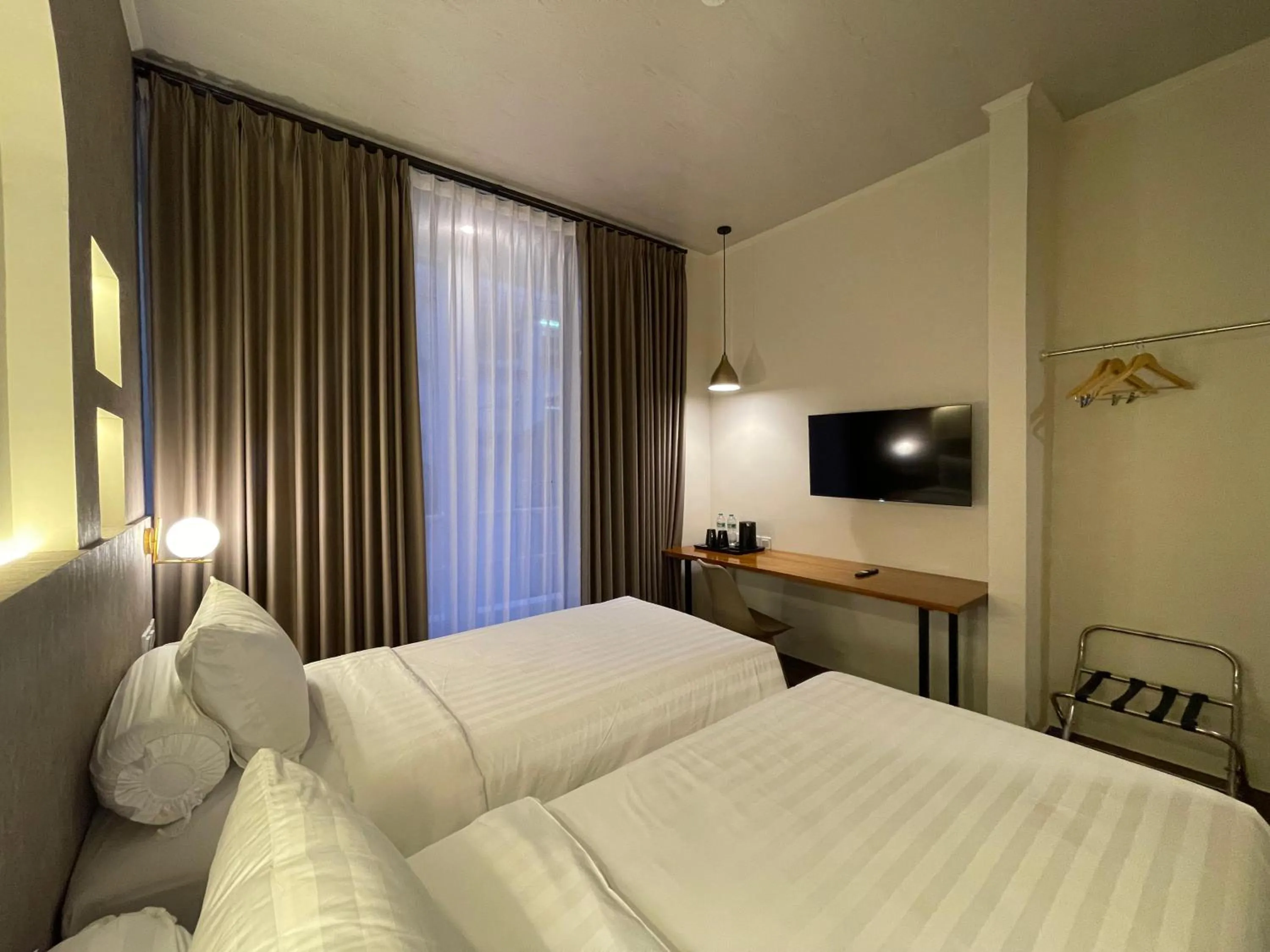 Bed in Azana Essence Sanggabuana Bogor