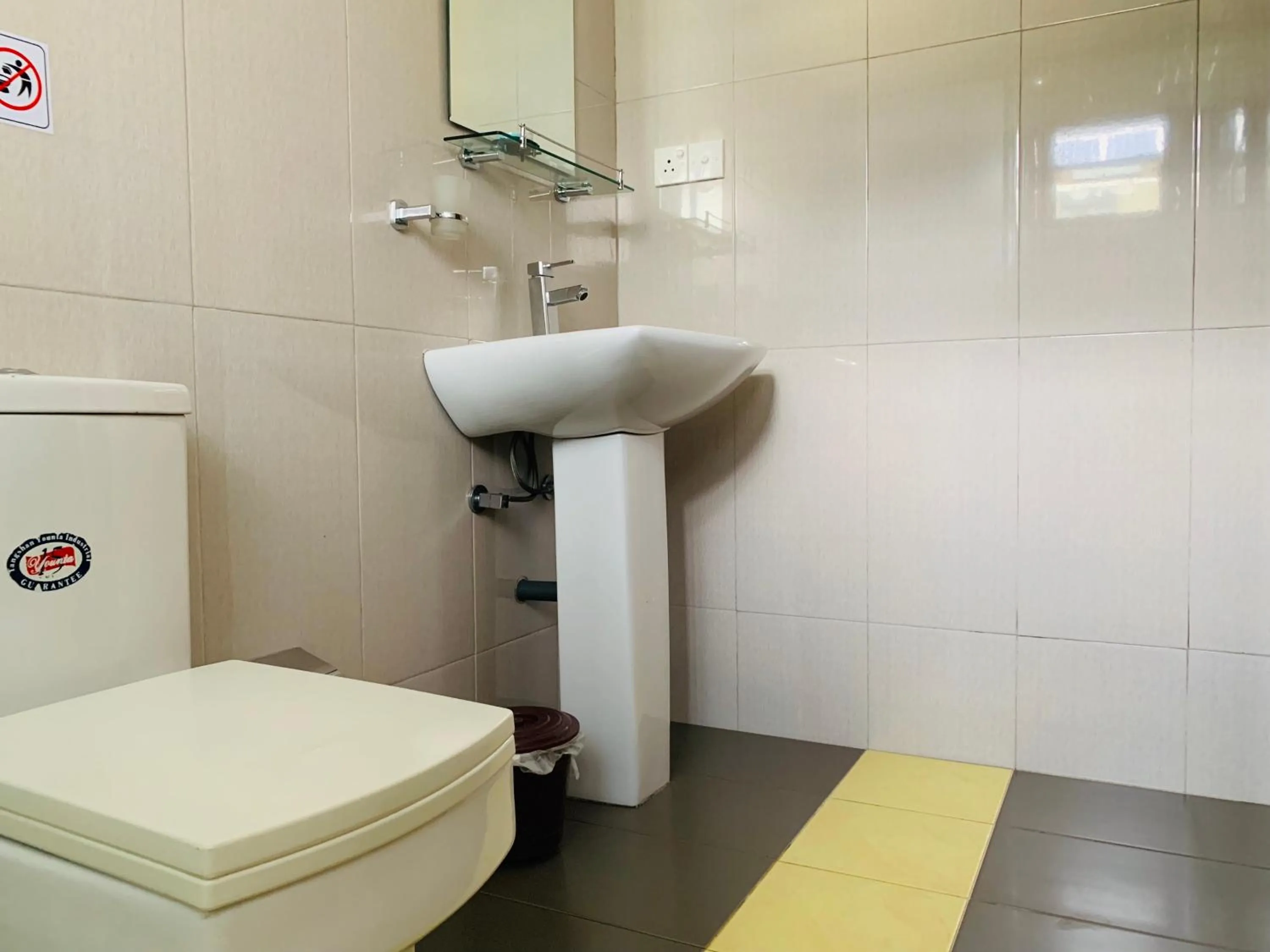 Bathroom in Sam's Guest House