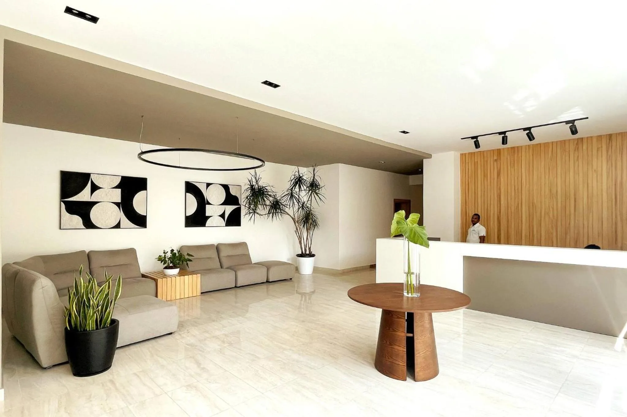 Oasis Urbano Family 2br Pool Gym Lm22-8B