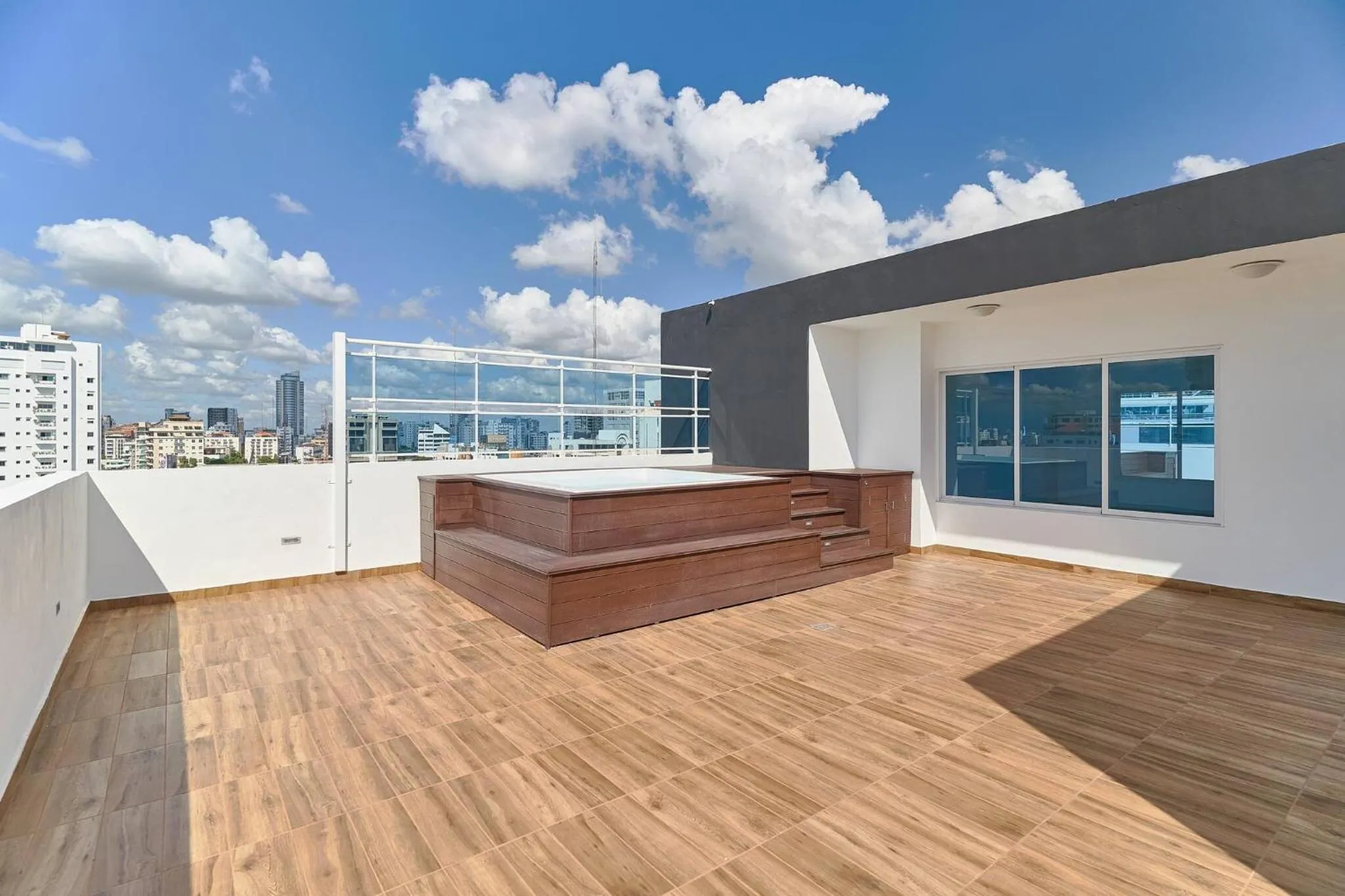 Oasis Urbano Family 2br Pool Gym Lm22-8B