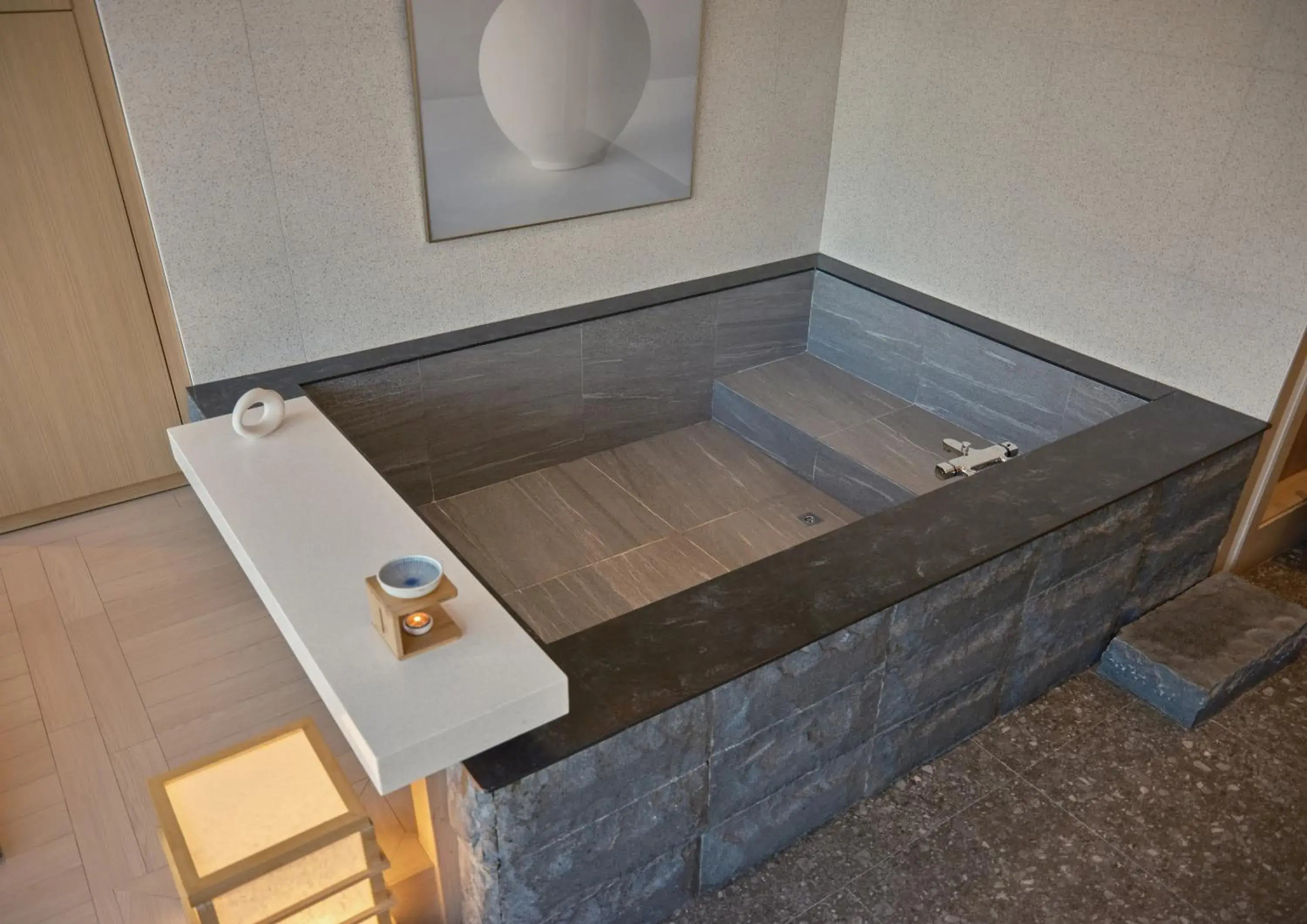 Spa and wellness centre/facilities in UH Suite The Seoul Spa and wellness centre/facilities in UH Suite The Seoul