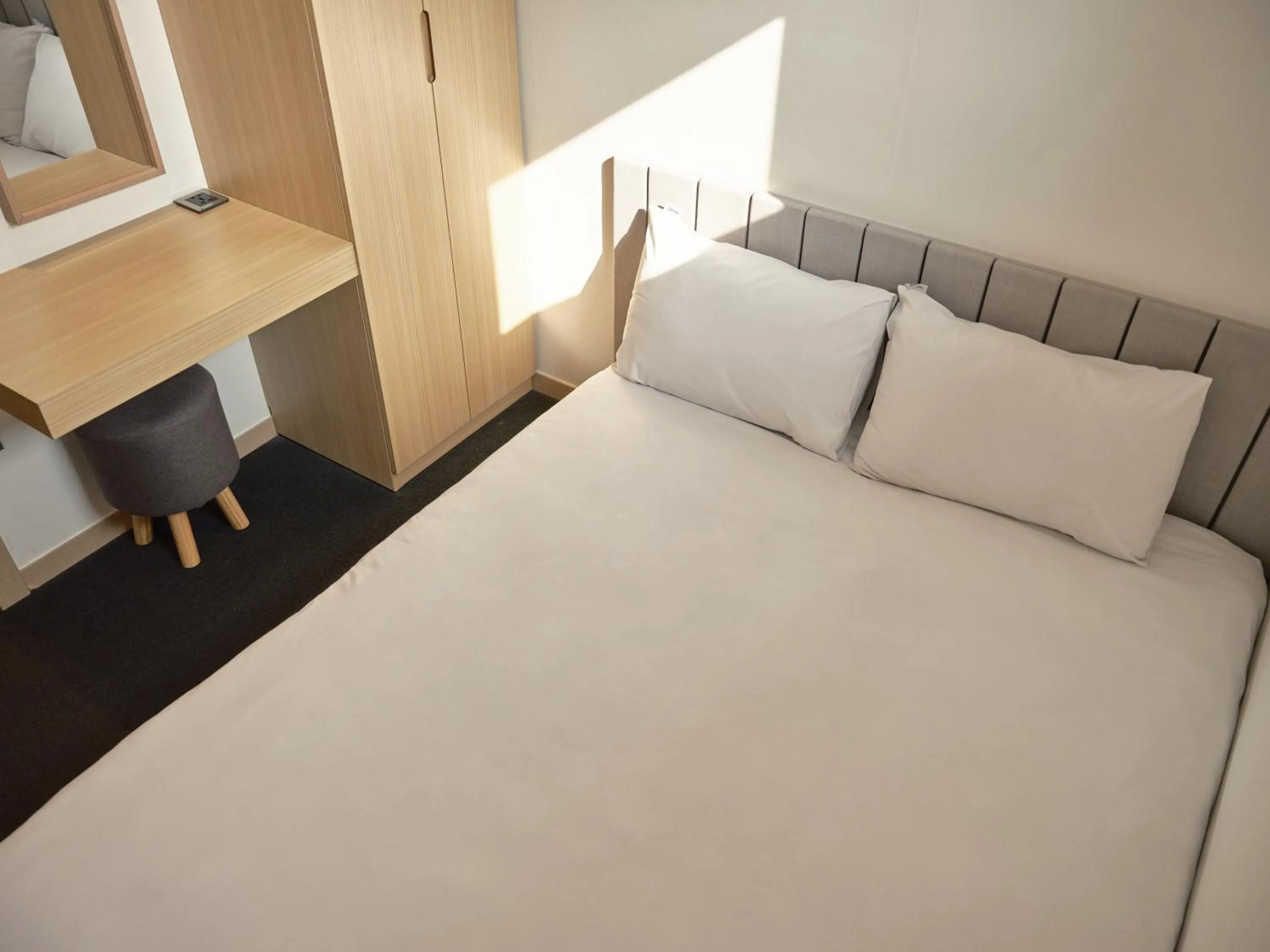 Bed in UH Suite The Seoul