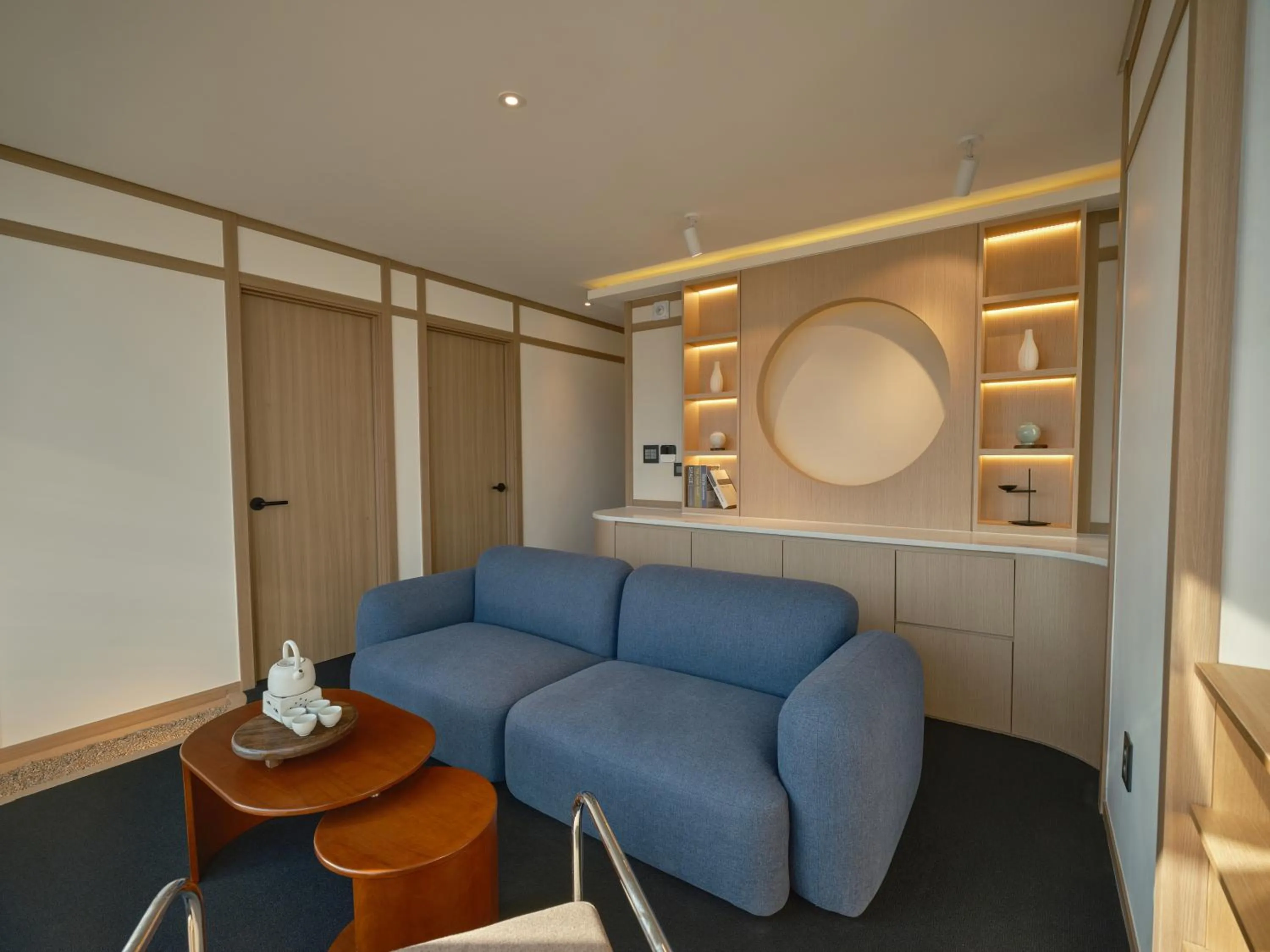 Living room in UH Suite The Seoul