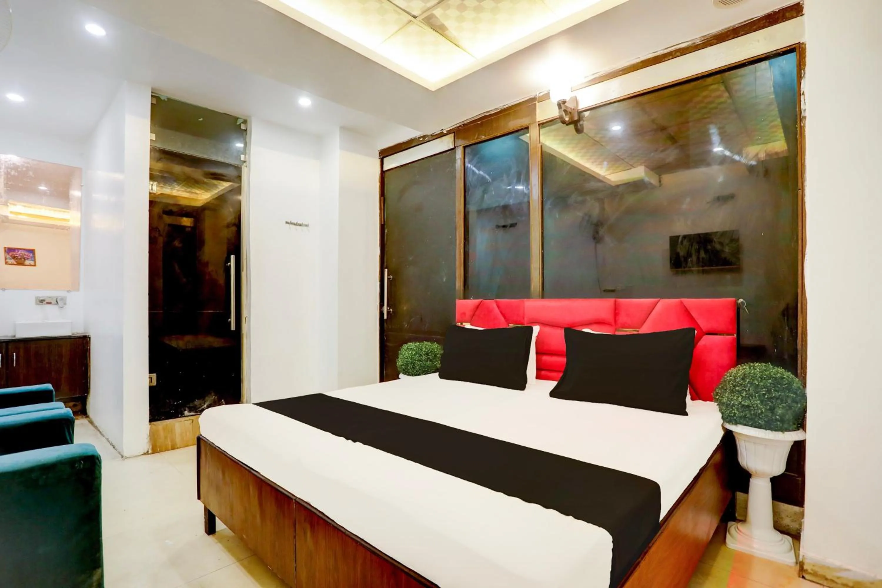 Lobby or reception, Bed in Hotel O Kashish Residency